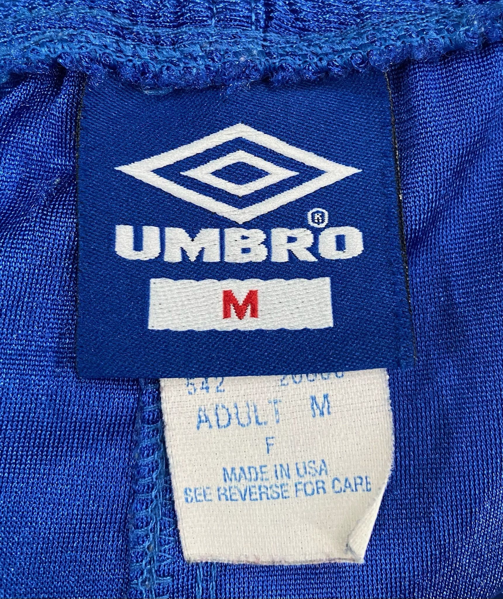 Umbro 90’s Umbro Shiny Blue & White Nylon Shorts Men’s Medium Size US 34 / EU 50 - 4 Thumbnail