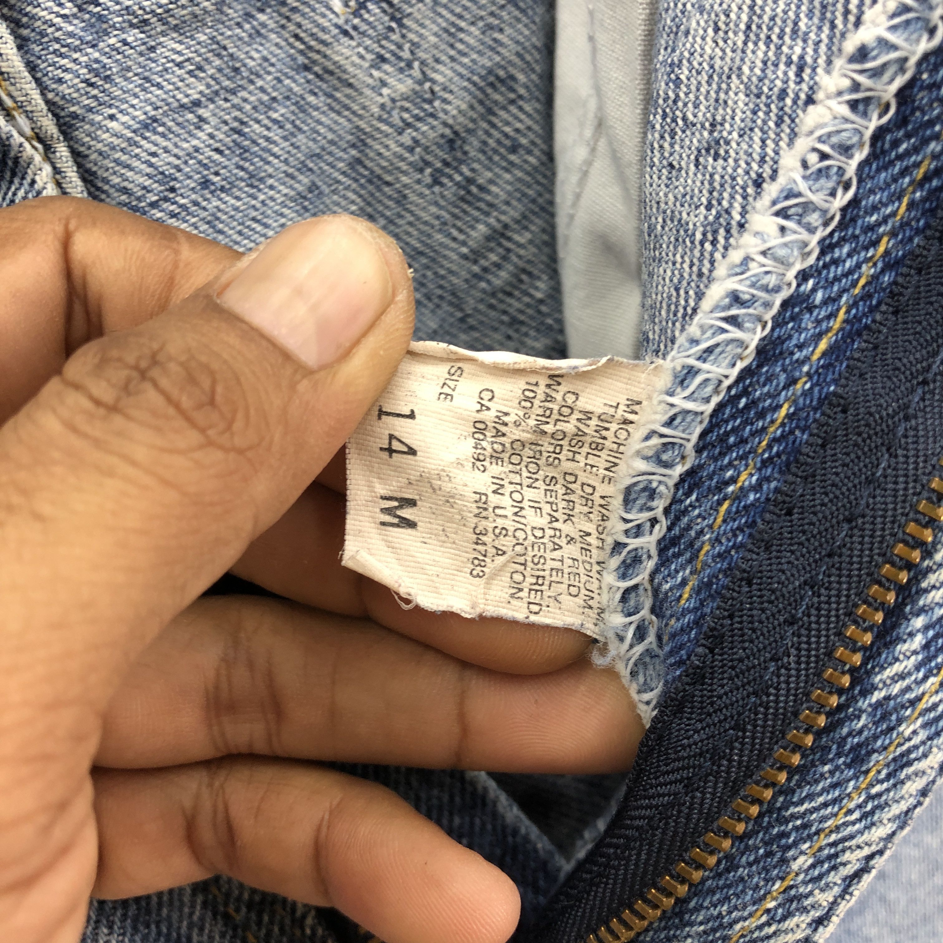 Lee × Vintage Vintage 90s Lee Light Wash Jeans Tapered Lee Sunfaded Denim Size US 30 / EU 46 - 9 Thumbnail