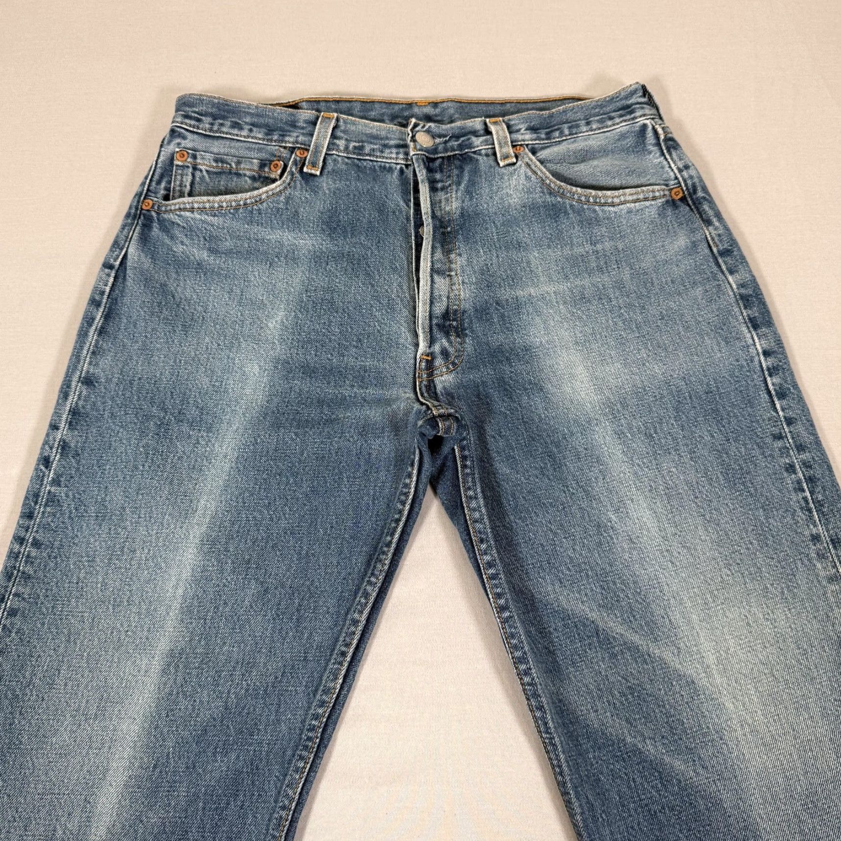 Levi's VINTAGE Levi's 501 Jeans Men 34x32 Blue Denim Pants Straight 90s United States Regular Fit 5-Pocket Size US 34 / EU 50 - 2 Thumbnail