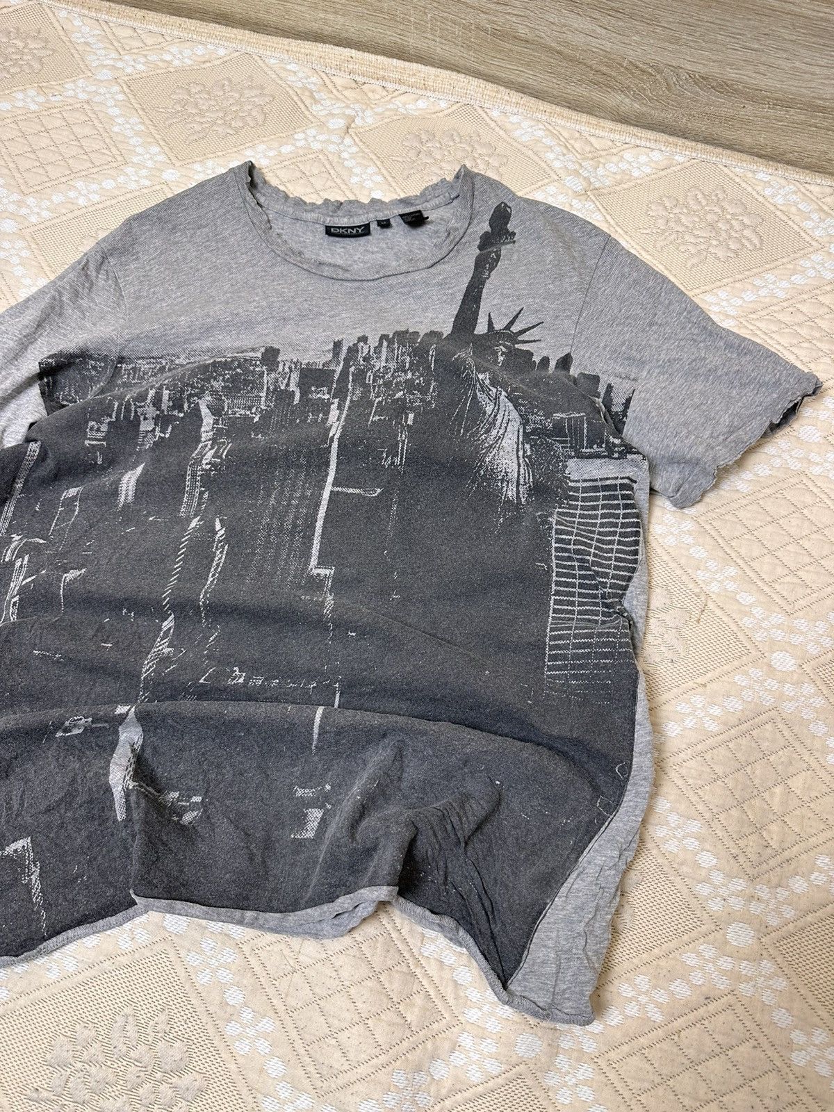 DKNY 🔥 Vintage 90s DKNY Jeans New York Tee T Shirt USA Streetwear Size US M / EU 48-50 / 2 - 4 Thumbnail