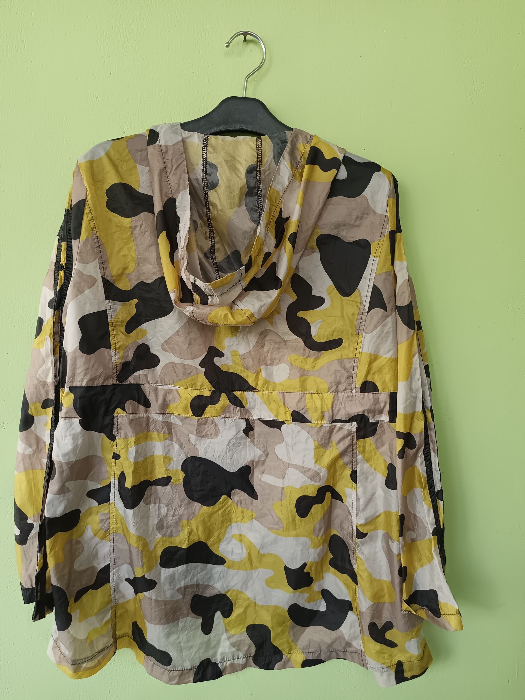 Other Beautiful Multi Camo Light Jacket Size US M / EU 48-50 / 2 - 18 Thumbnail