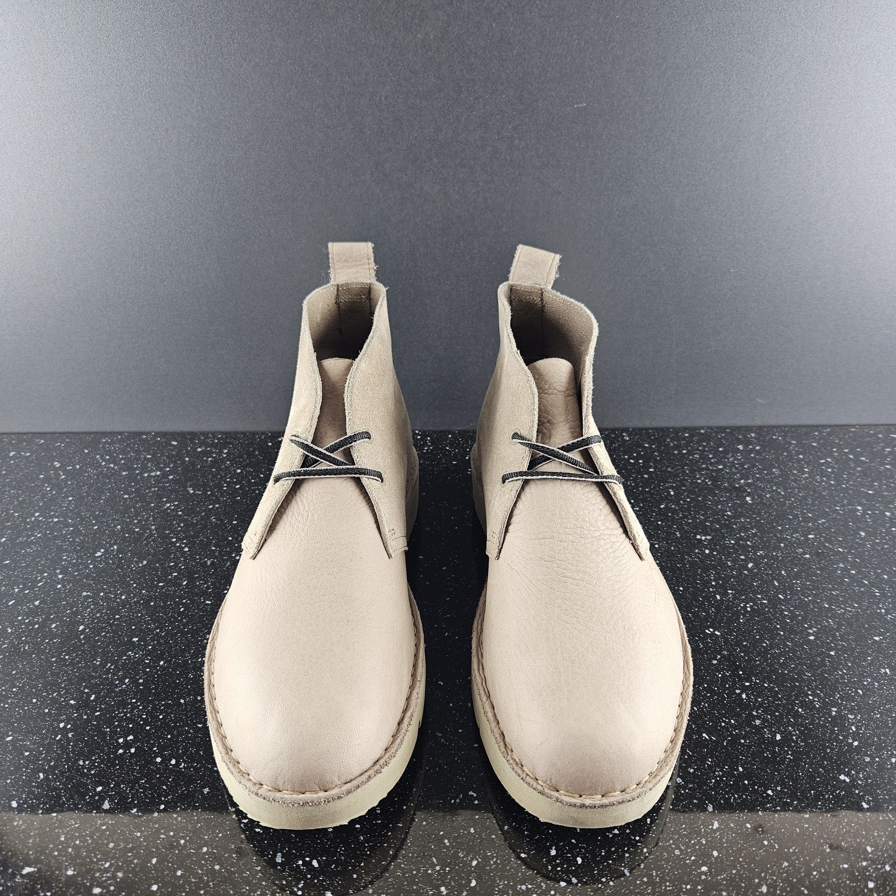 Clarks Clarks Chukka boots beige leather Size US 9 / EU 42 - 3 Thumbnail