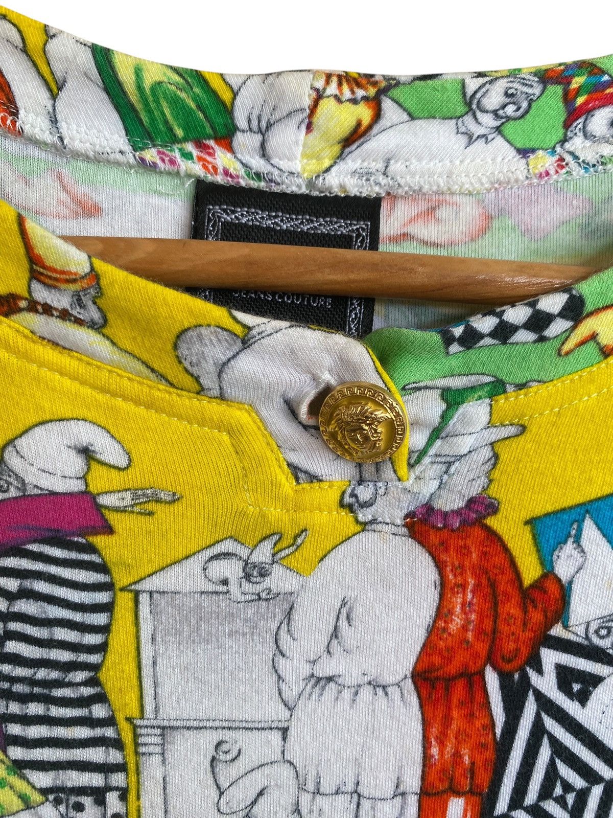 Versace Jeans Couture Rare Vintage Versace Jeans Couture Fullprint T-shirt 1990s Size US M / EU 48-50 / 2 - 3 Thumbnail