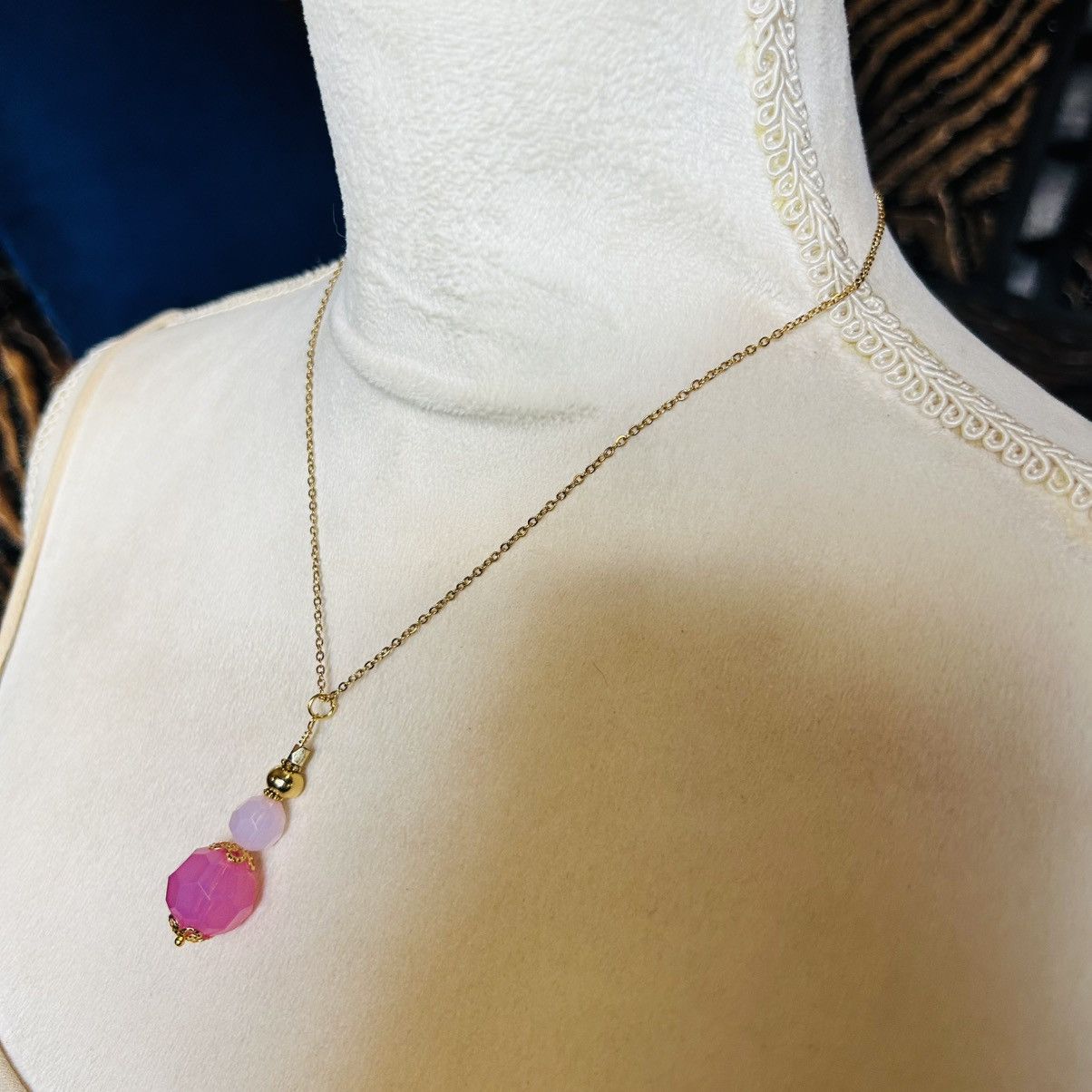 Handmade Handcrafted vintage bead drop pendant on chain necklace Size ONE SIZE - 4 Thumbnail