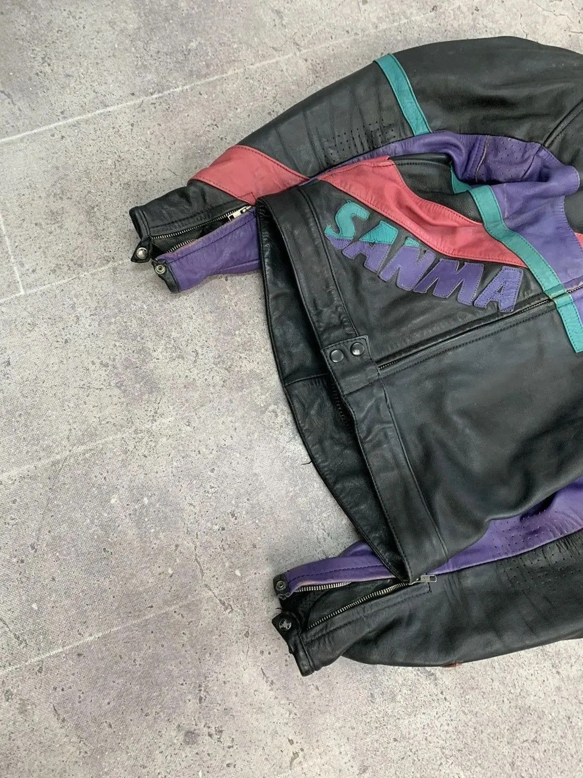 Genuine Leather VINTAGE Racing Leather Jacket Vintage MOTO Biker Size US L / EU 52-54 / 3 - 4 Thumbnail