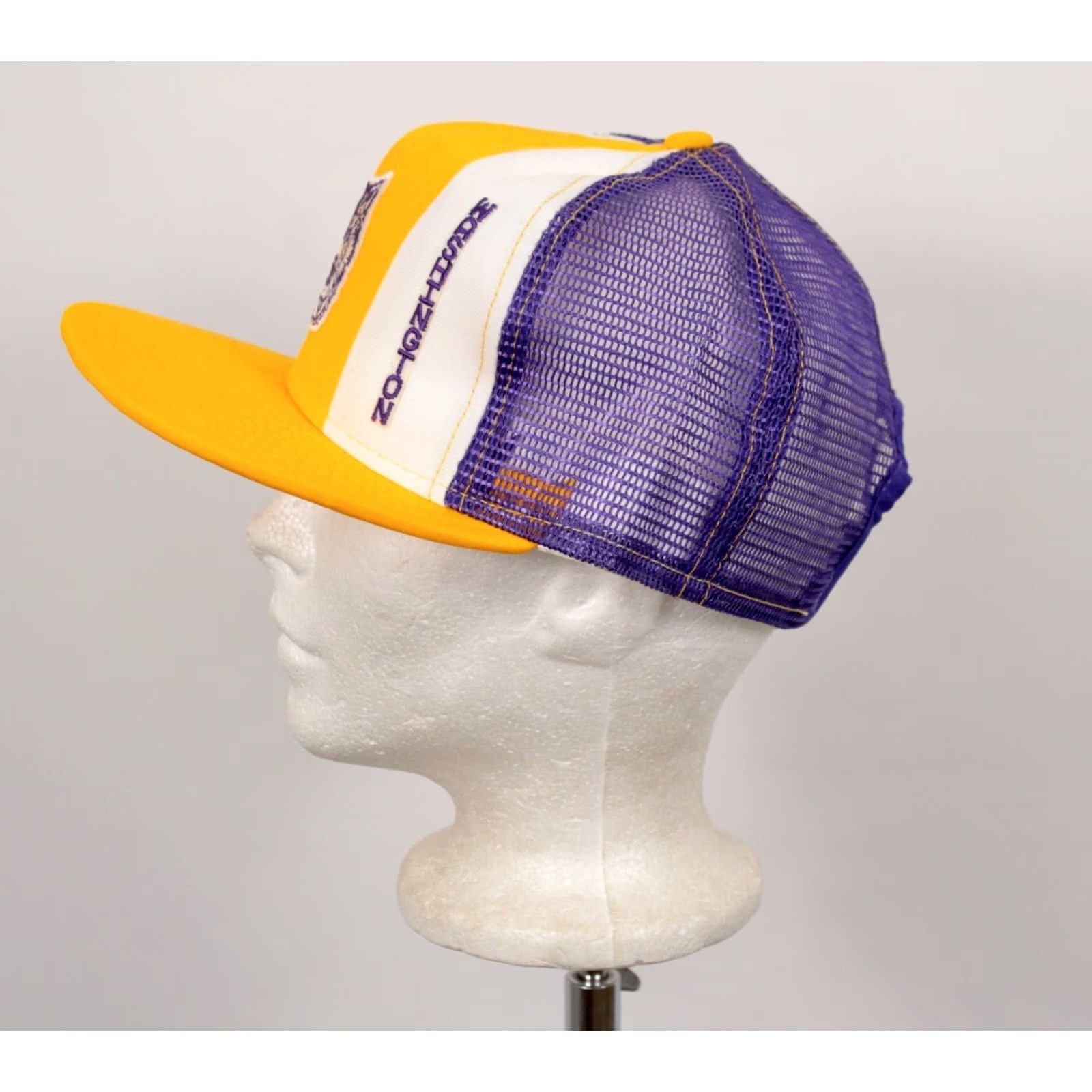Vintage VINTAGE Washington Huskies AJD Lucky Stripes Snapback Hat Cap Sz L 80s Yellow Mesh Mens Size ONE SIZE - 3 Thumbnail