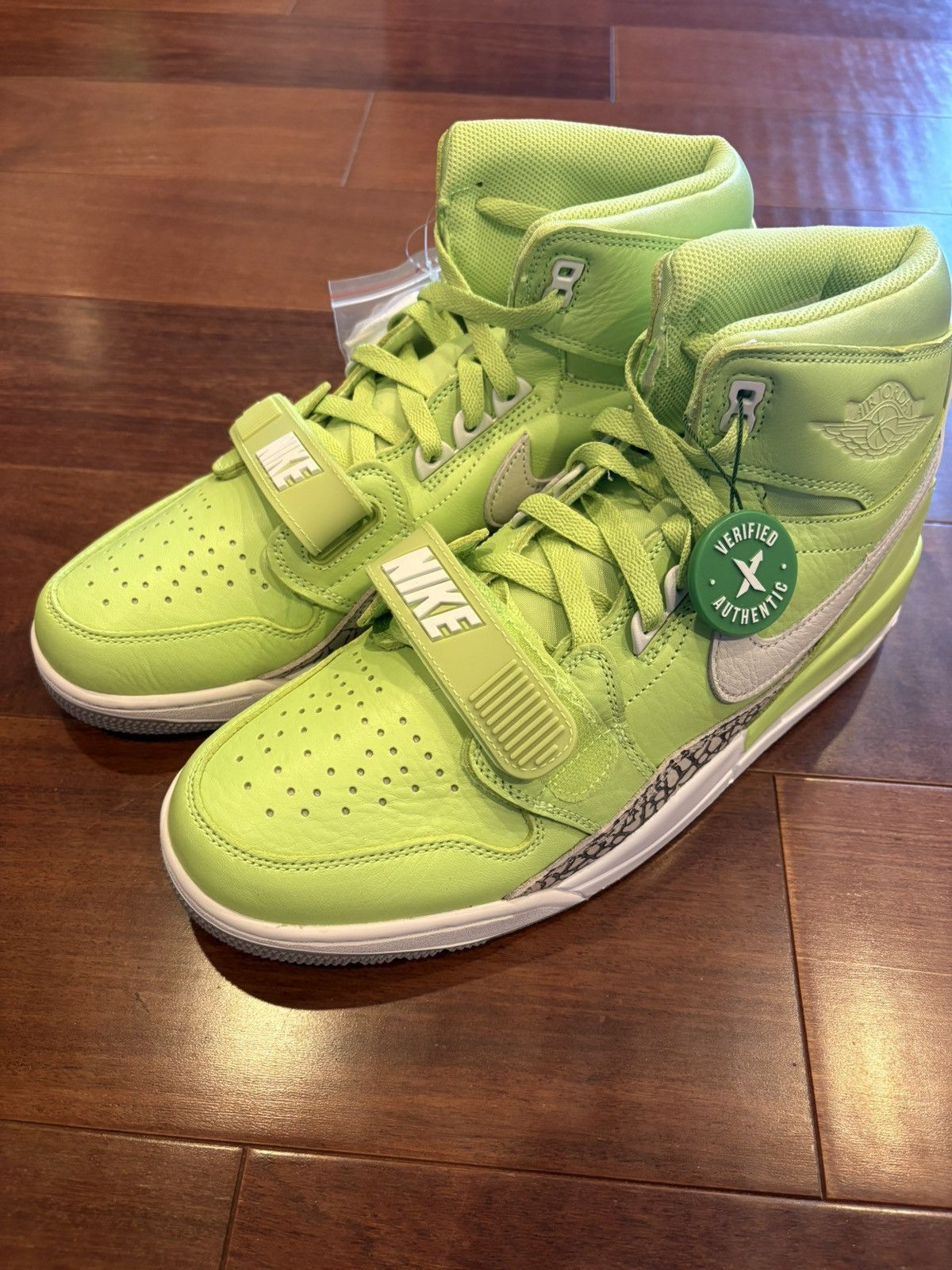 Jordan Brand Jordan Legacy 312 Ghost Green Size US 11.5 / EU 44-45 - 1 Thumbnail