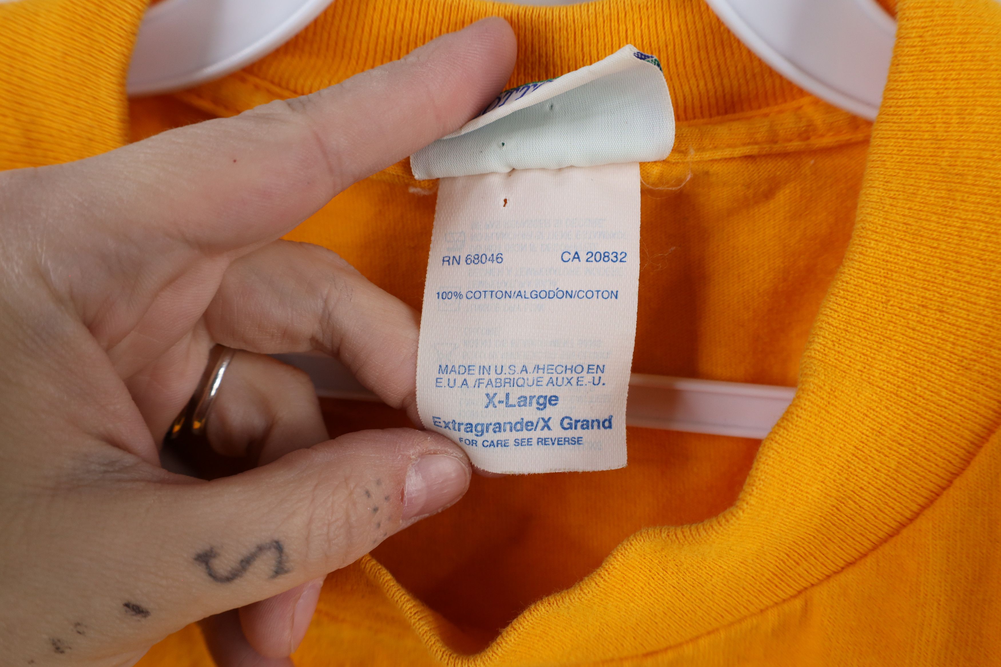 Vintage Vintage 90s Streetwear Short Sleeve T-Shirt Gold Yellow USA Size US XL / EU 56 / 4 - 7 Thumbnail