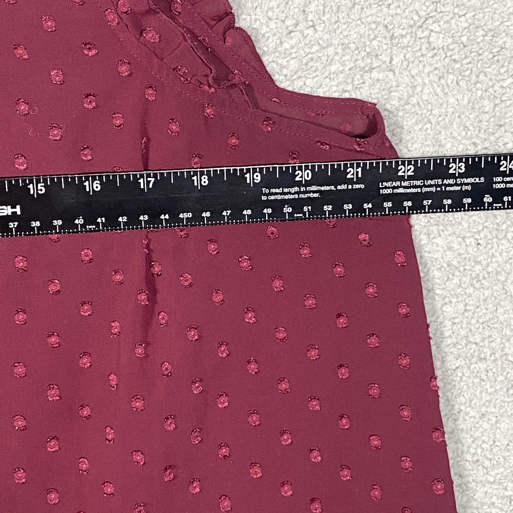 Torrid Torrid Tank Shirt Womens Plus Burgundy Chiffon Swiss Dot Sleeveless Mock Neck Button-Loop Keyhole Back 0X Size 0X Size XL / US 12-14 / IT 48-50 - 4 Thumbnail
