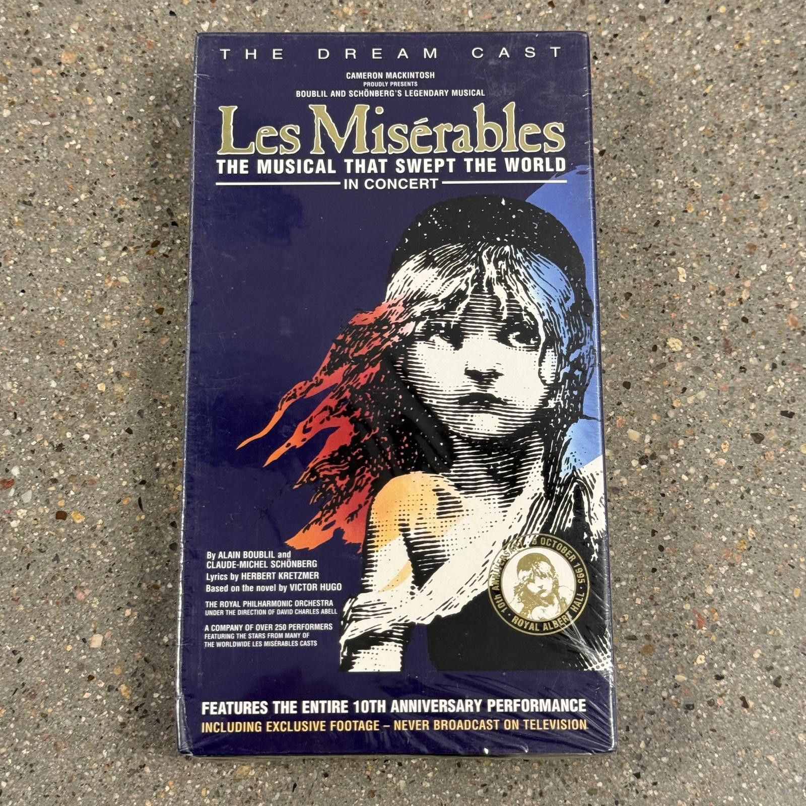 Designer DS Les Miserables 10th Anniversary IN CONCERT VHS 1995 New Size ONE SIZE - 1 Thumbnail