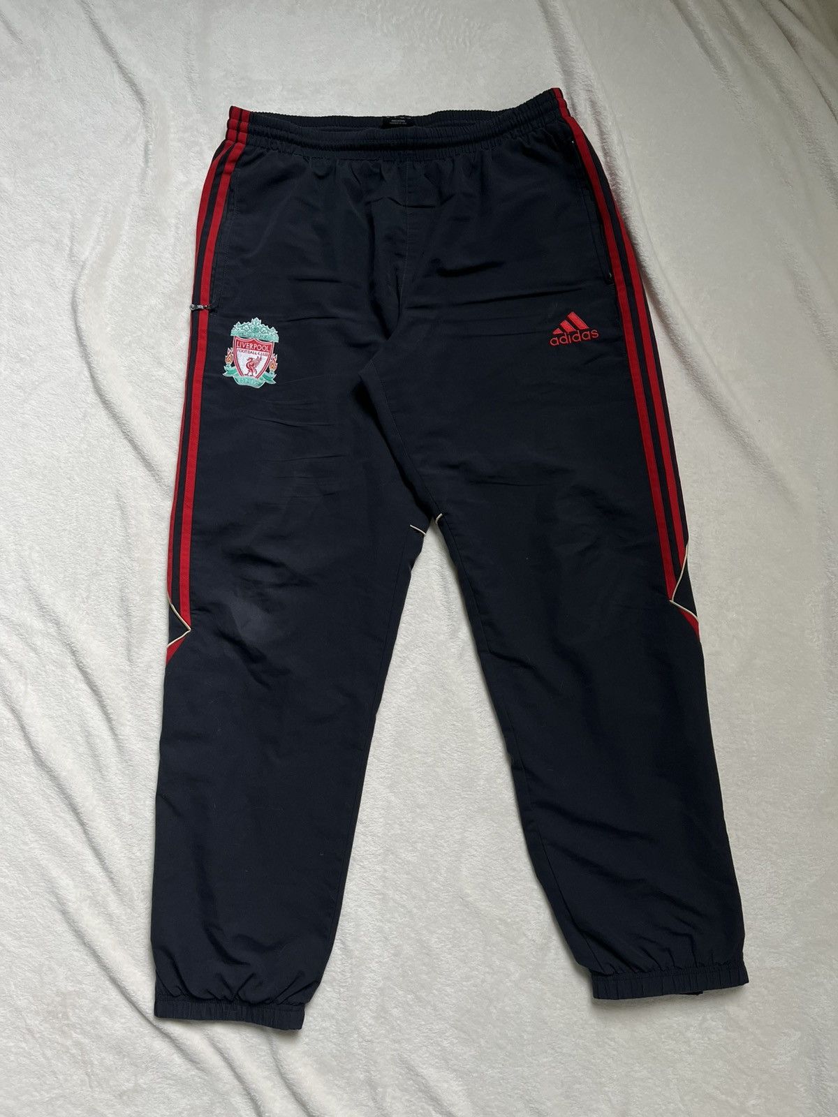 Adidas Vintage Liverpool x Adidas 2009/2010 sweatpants Size US 38 / EU 54 - 1 Thumbnail