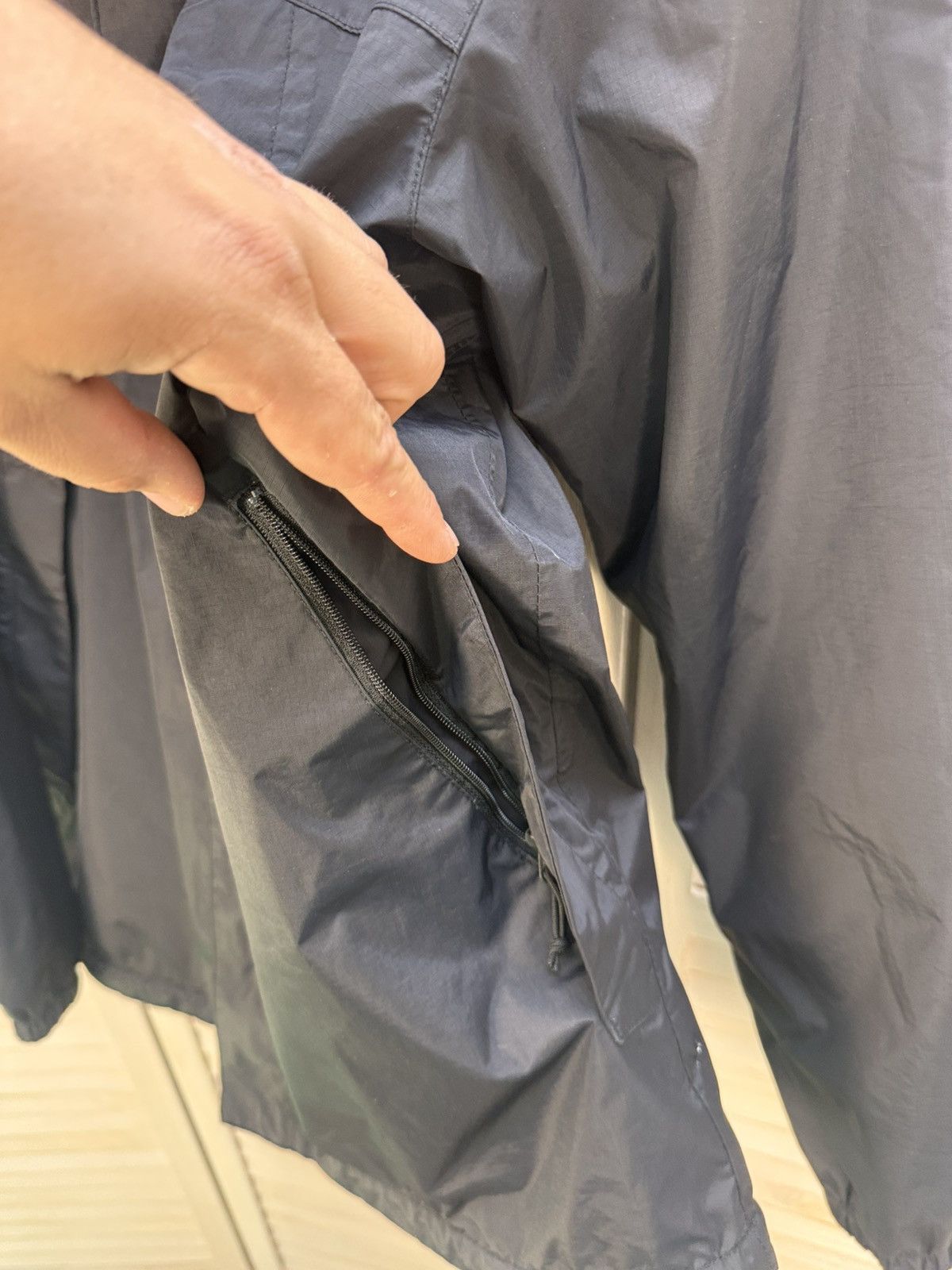 The North Face The North Face DryVent Hooded Rain Jacket Black Men’s Size M Size US M / EU 48-50 / 2 - 8 Thumbnail