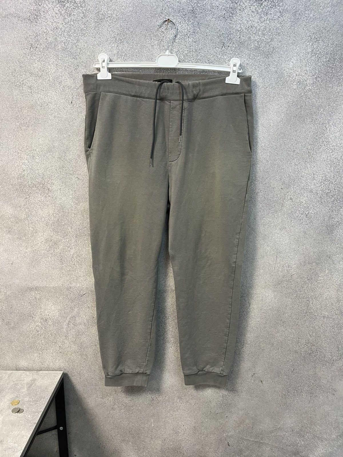 Prada Prada Sweatpants Black Tab Logo Size US 34 / EU 50 - 1 Thumbnail