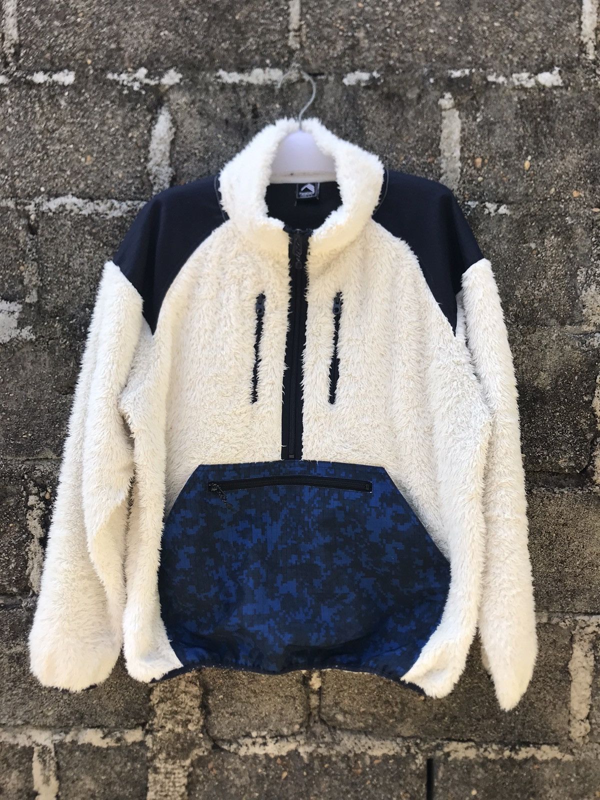 image of Free Style x Outdoor Life Field Core Pullover Fleece Jacket in White, Men's (Size Large)