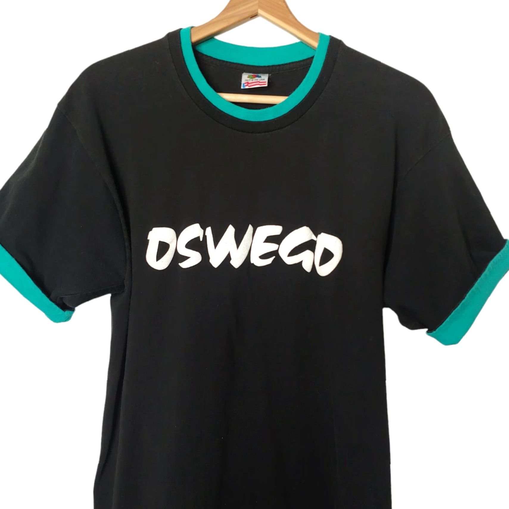 Fruit Of The Loom VINTAGE Fruit of the Loom Oswego New York Shirt L Mens Black Teal Cuffs Single Stitch Retro USA Shirt (T-Shirt) Size US L / EU 52-54 / 3 - 2 Thumbnail
