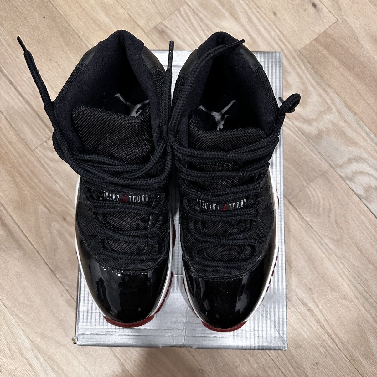 Jordan Brand Air Jordan 11 bred Size US 8.5 / EU 41-42 - 3 Thumbnail