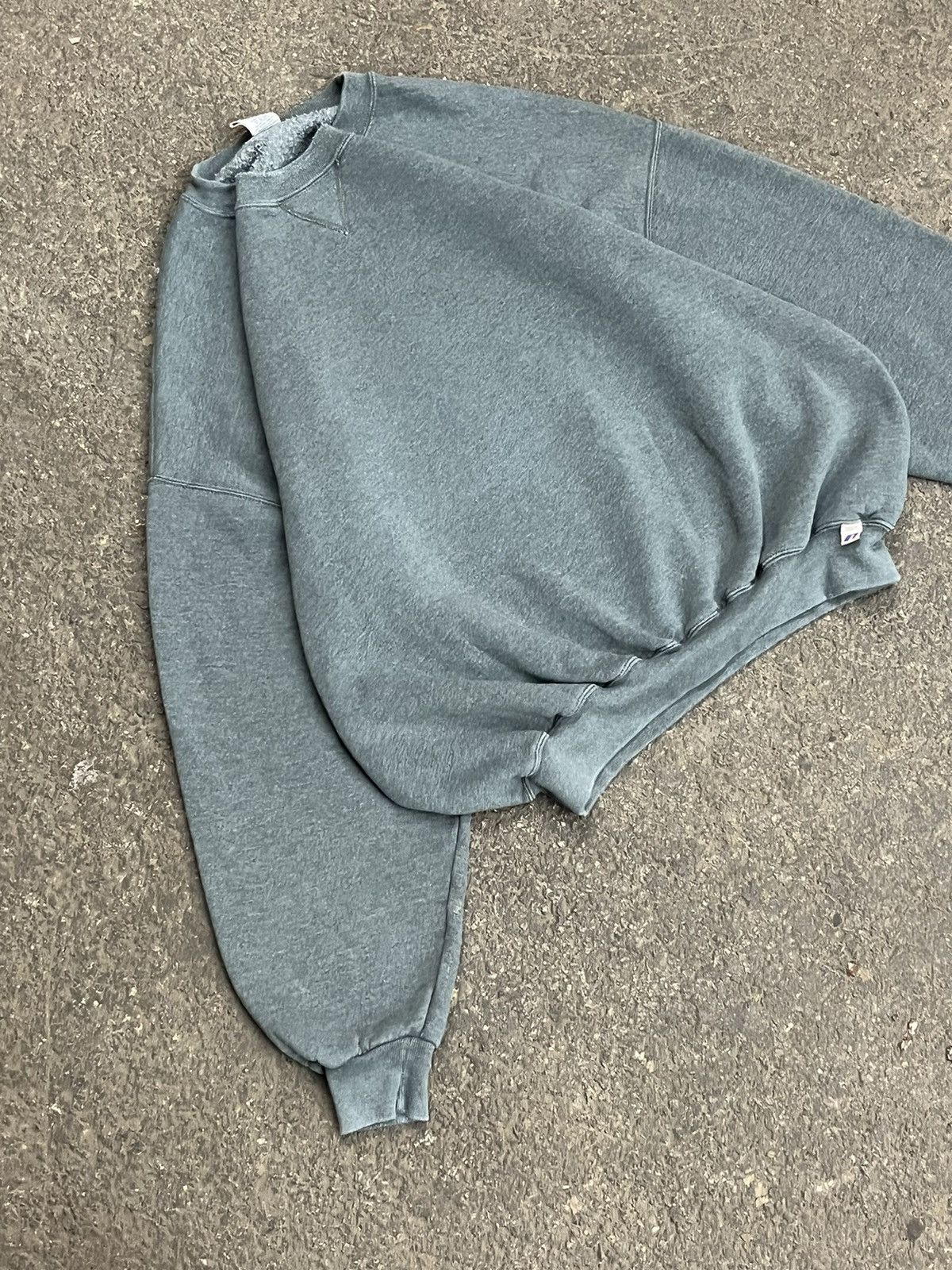 Russell Athletic × Vintage Russell athletic boxy fit faded crewneck streetwear hype Size US XXL / EU 58 / 5 - 3 Thumbnail