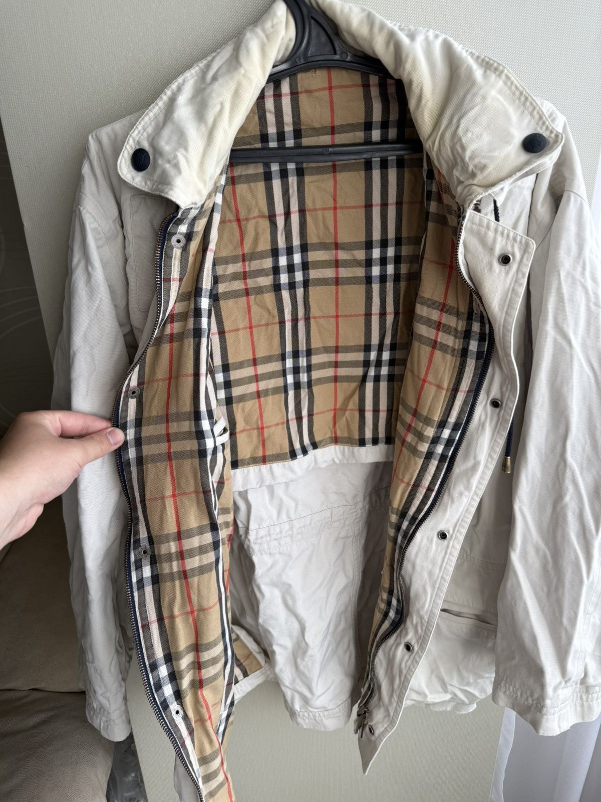 Burberry Burberrys of London Hooded Rain Coat Jacket Beige Size L |G1 Size US L / EU 52-54 / 3 - 13 Thumbnail