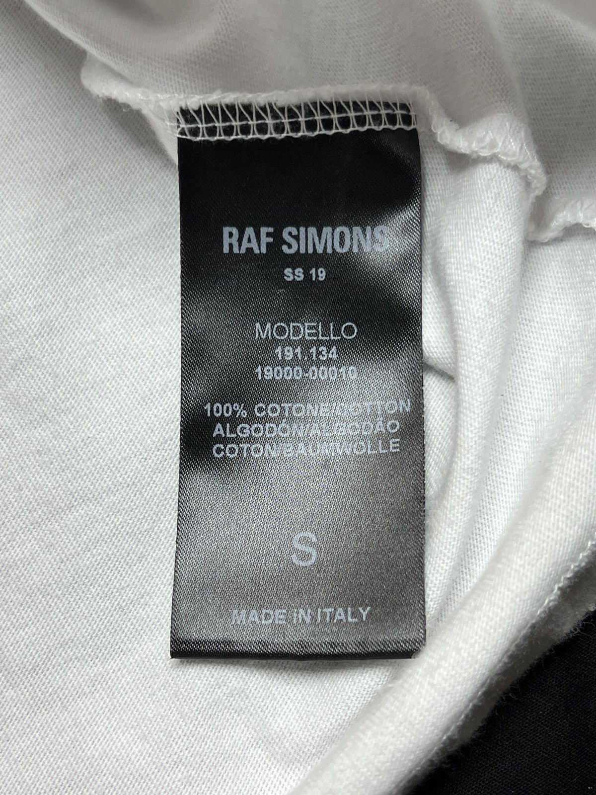 Raf Simons Raf simons SS 19 cut out tshirt. Size US S / EU 44-46 / 1 - 5 Thumbnail