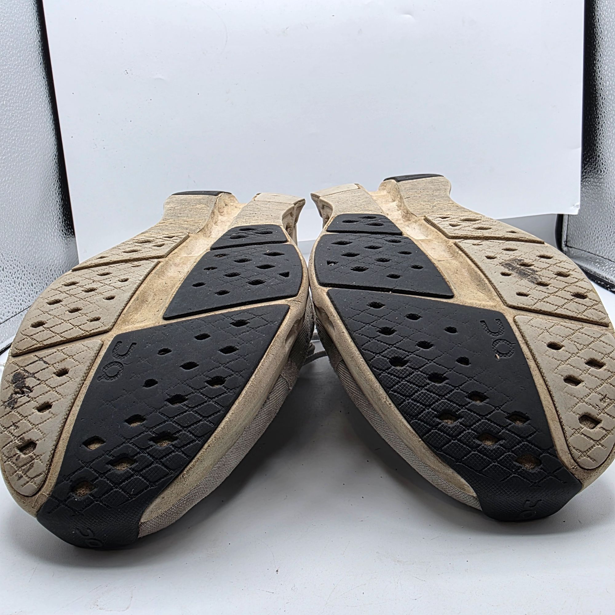 On On Cloudsurfer 2 Mens Size 11 White Athletic Shoes Lightweig Size US 11 / EU 44 - 11 Thumbnail