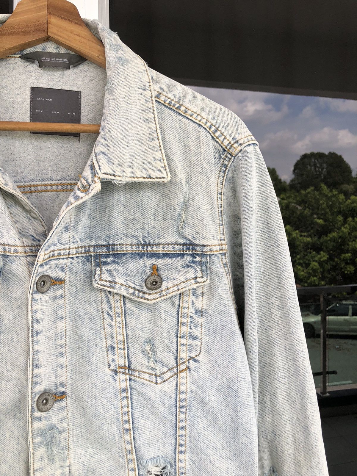 Zara Zara Mens Light Blue Studs Stones Skull Faded Wash Jacket Size US M / EU 48-50 / 2 - 9 Thumbnail