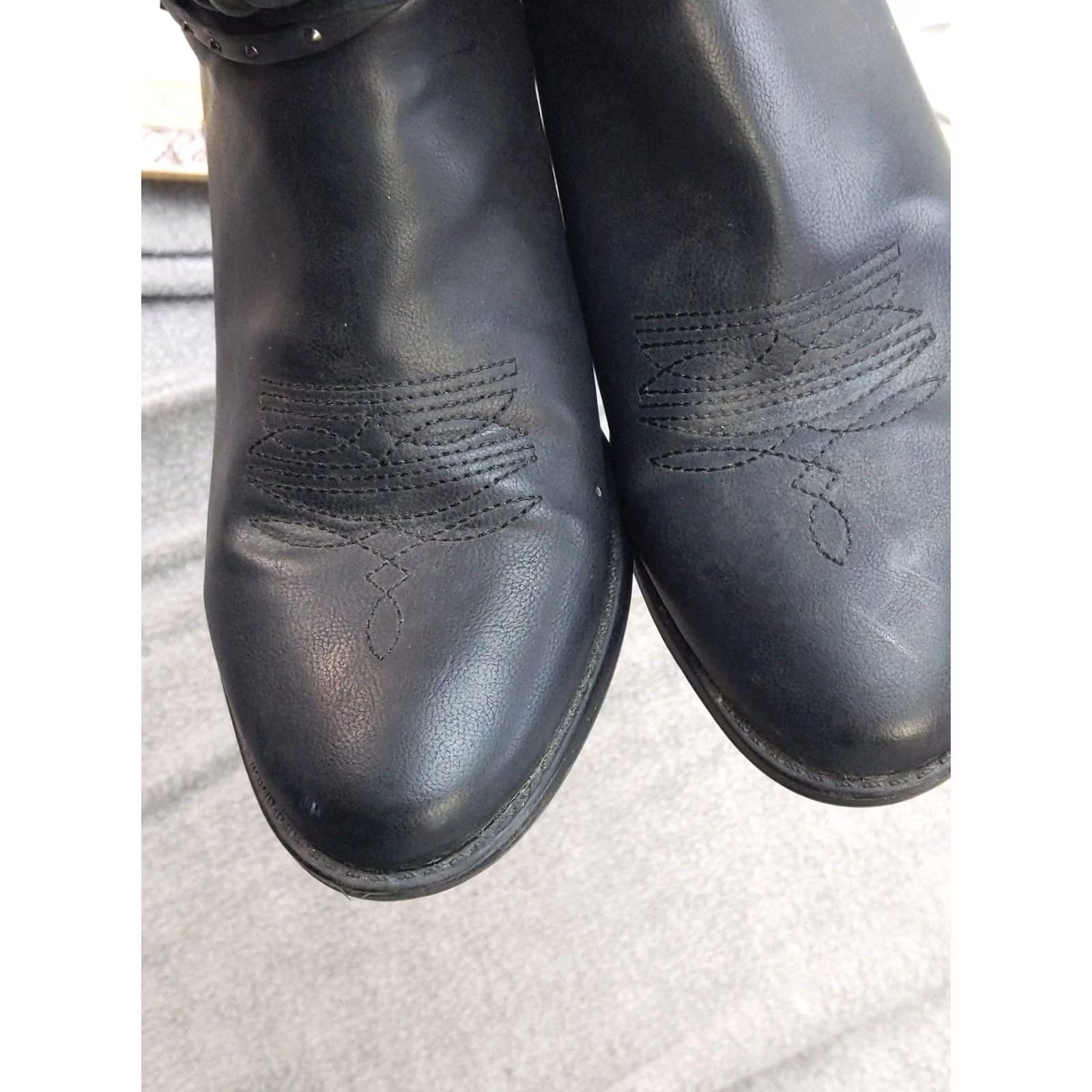 Vintage DV Womens Western Ankle Boots 8.5 Buckle Studded Black Synthetic Zip Casual Shoes Shoes West 39 Size US 9 / IT 39 - 6 Thumbnail