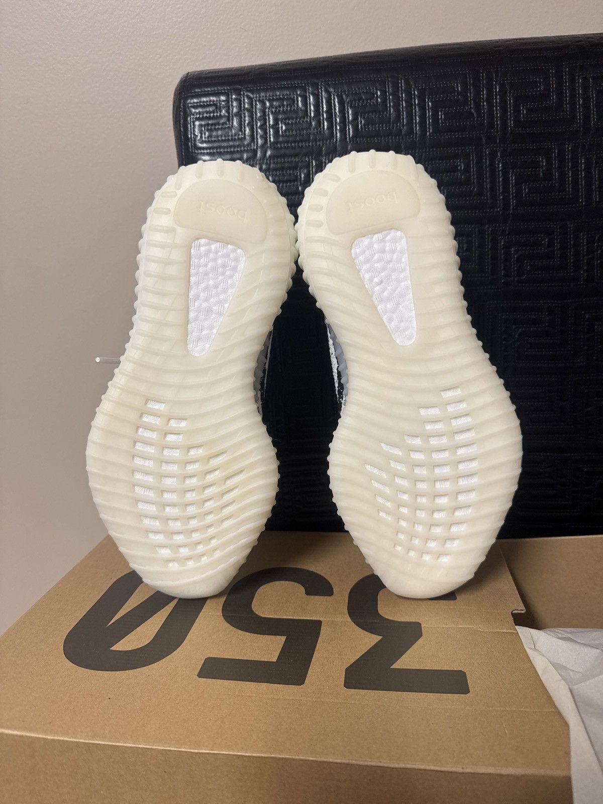Adidas Adidas Yeezy Boost 350 V2 Zebra Size US 7.5 / EU 40-41 - 5 Thumbnail