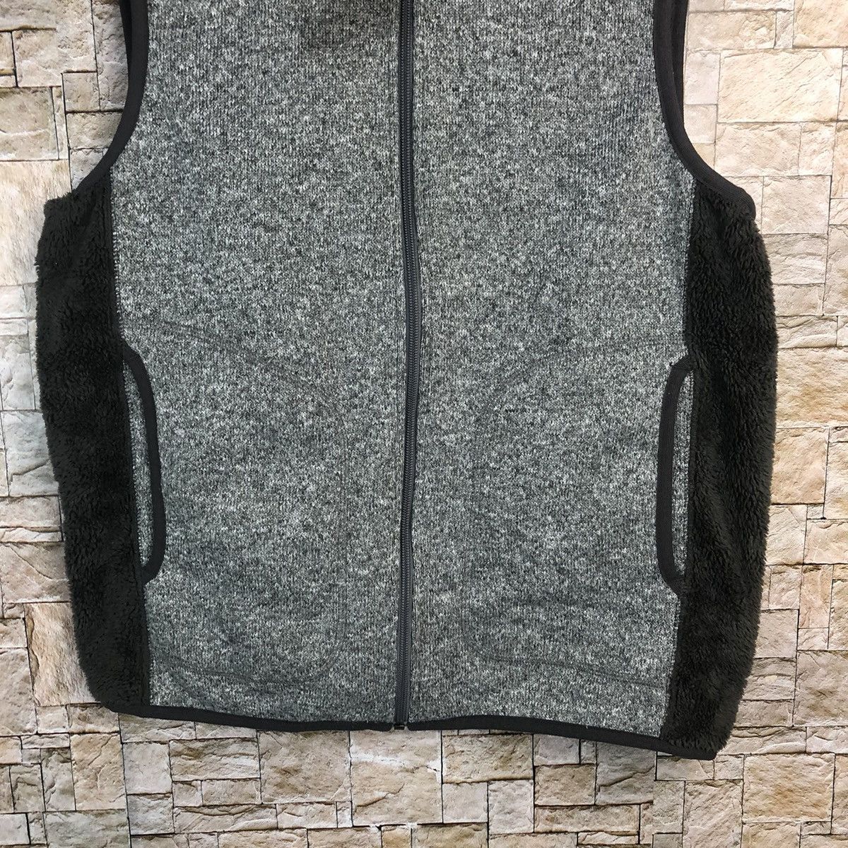 Vintage Uniqlo Grey vintage 2 tone Vest #A207 Size US M / EU 48-50 / 2 - 6 Thumbnail