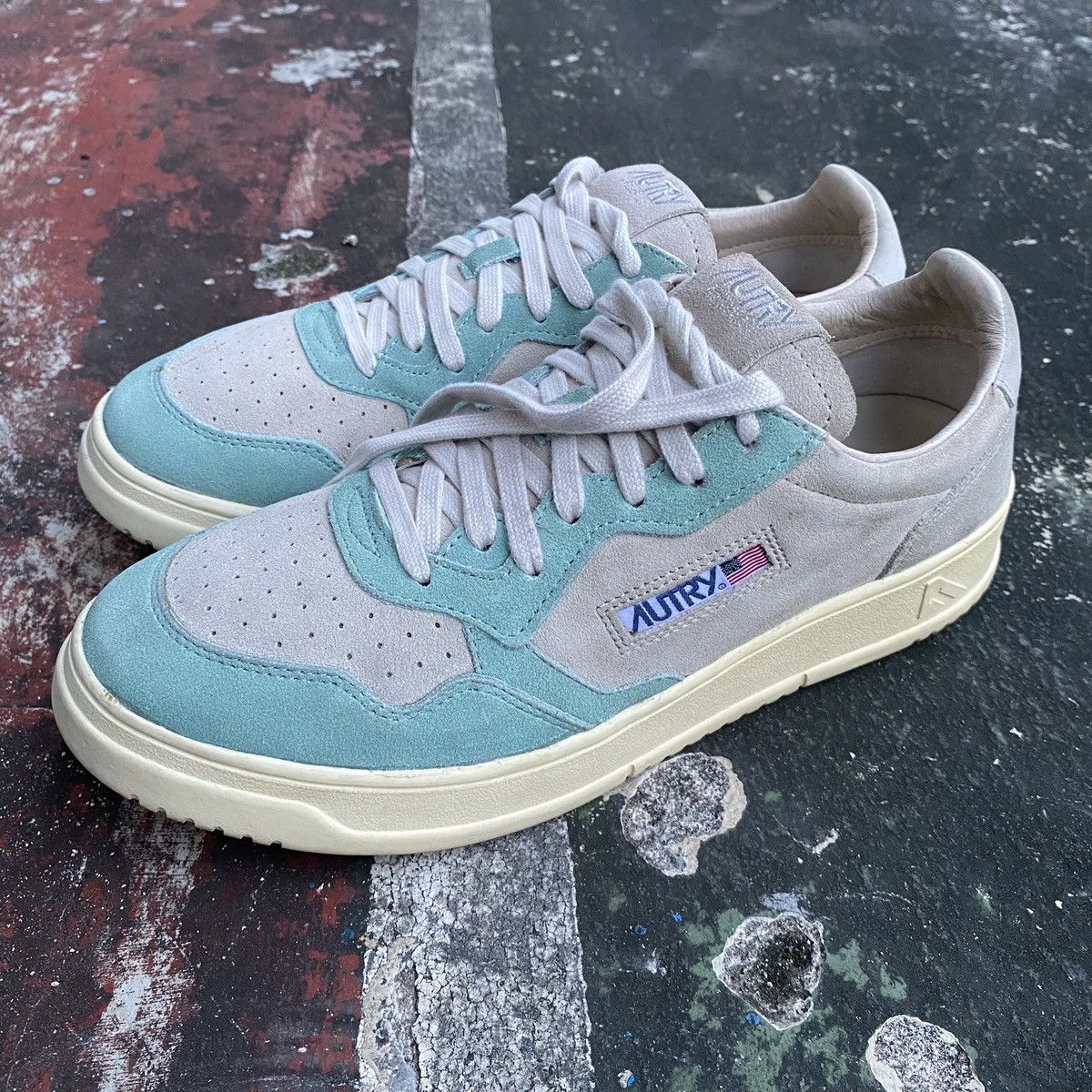 AUTRY AUTRY medalist low suede light blue Size US 10 / EU 43 - 1 Thumbnail