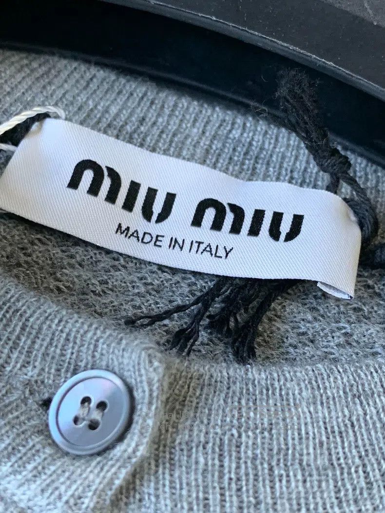 Miu Miu Miu Miu 40 Cashmere knitted cardigan sweater Size M / US 6-8 / IT 42-44 - 3 Thumbnail