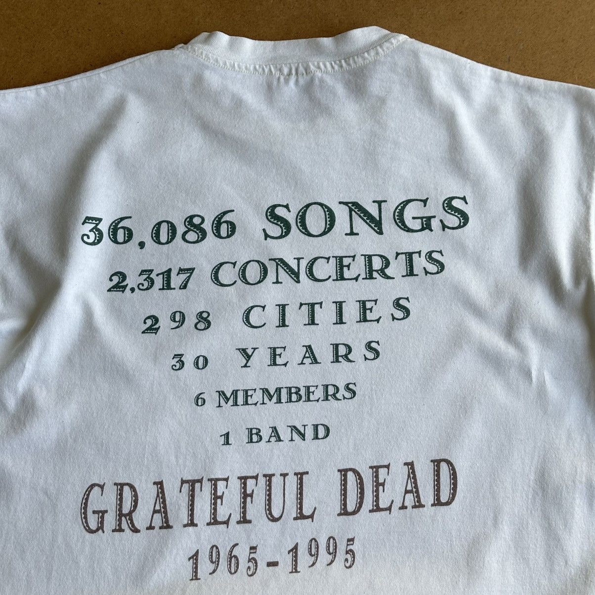 Grateful Dead Vintage 1996 Grateful Dead 30 Years Single Stitch Band Tee Size US L / EU 52-54 / 3 - 5 Thumbnail