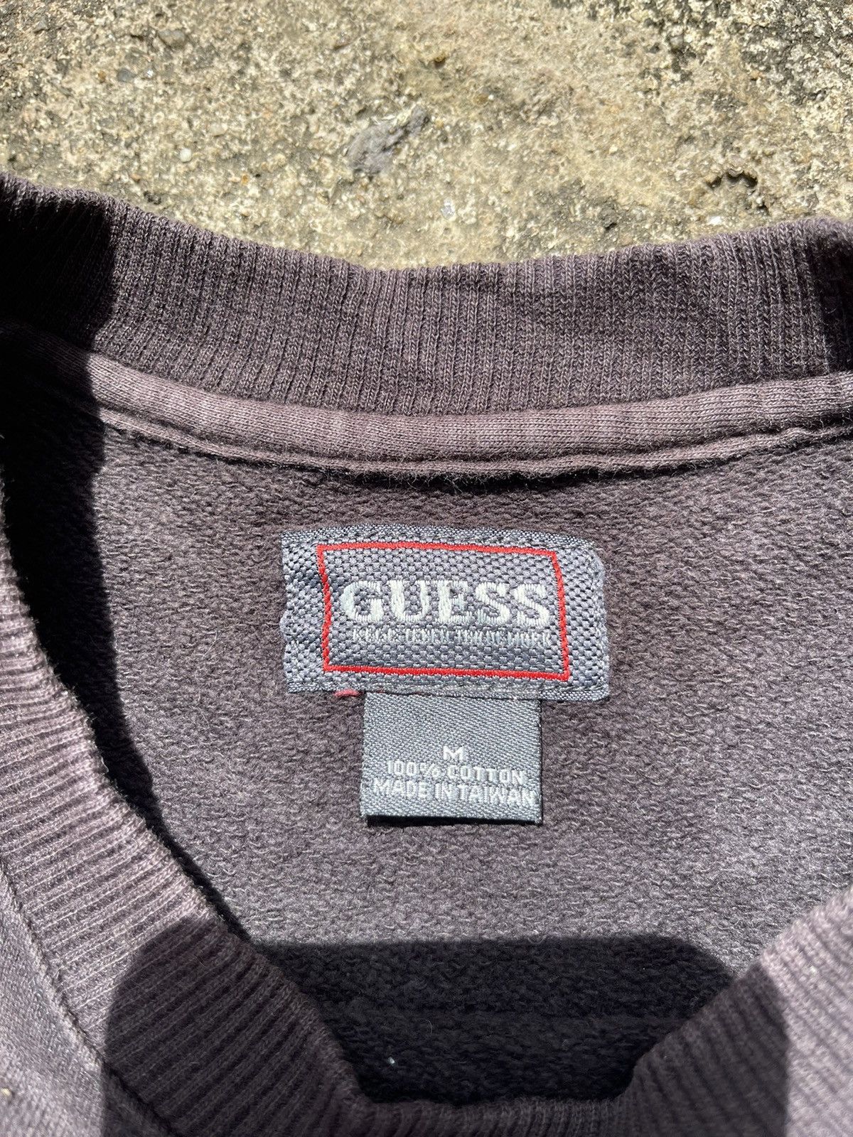 Guess Guess USA Vintage Sweatshirt Faded Black Made in Taiwan Size US M / EU 48-50 / 2 - 12 Thumbnail
