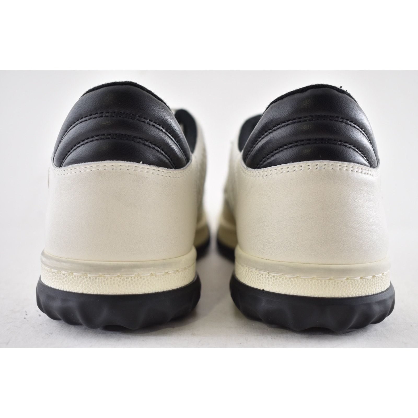 Gucci Gucci Distressed Leather GG Flat Low Top Sneaker 39.5 Size US 9.5 / IT 39.5 - 17 Thumbnail