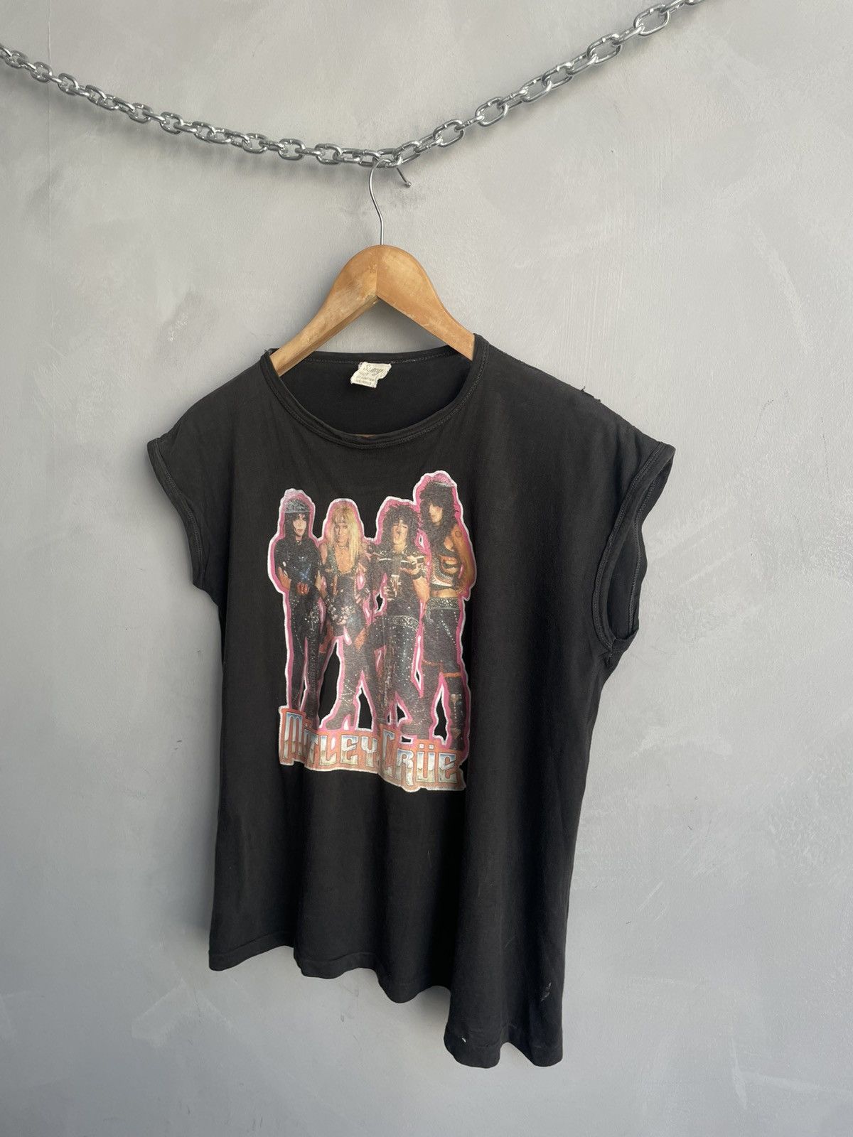 Band Tees Vtg washed cotton 90s tank top Motley Crue shirt Size US M / EU 48-50 / 2 - 2 Thumbnail