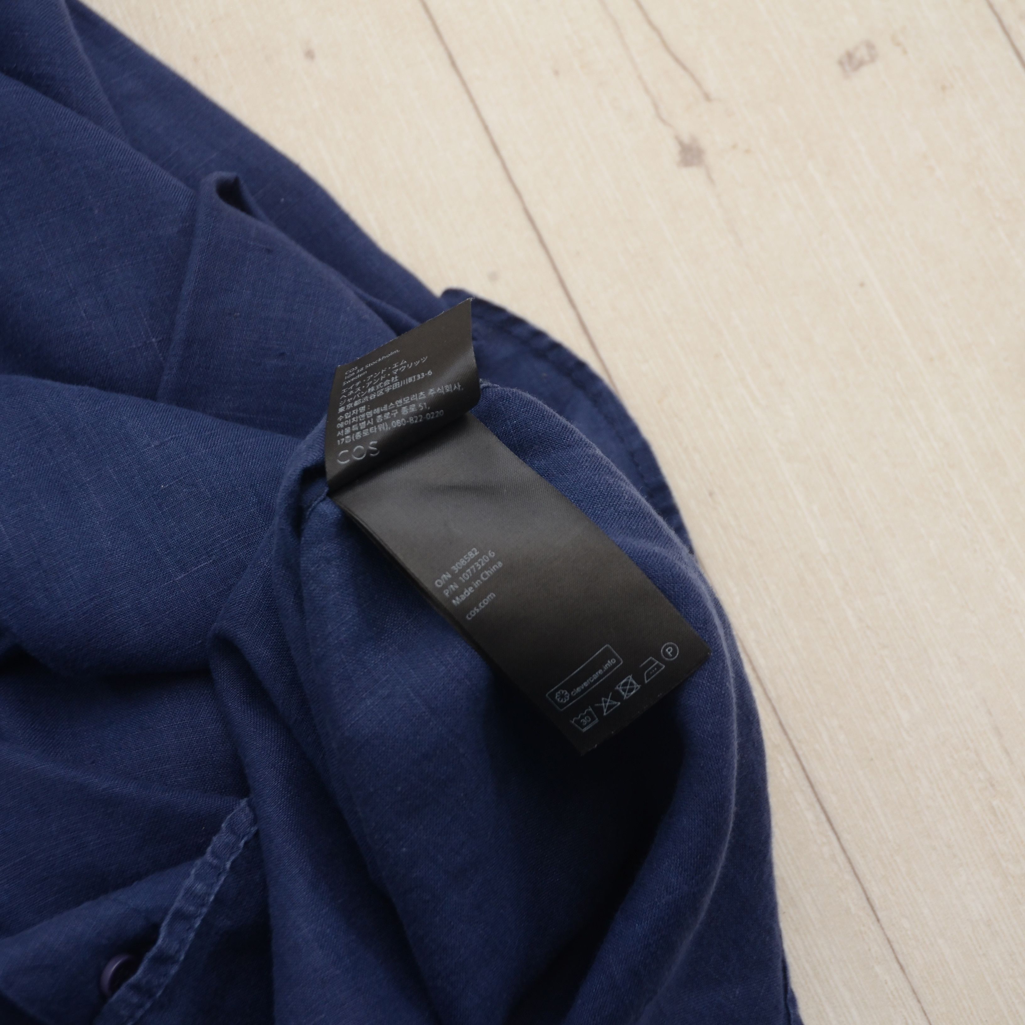Cos COS Mandarin Collar Hemp Shirt Navy Blue Size S Sustainable Size US S / EU 44-46 / 1 - 10 Thumbnail