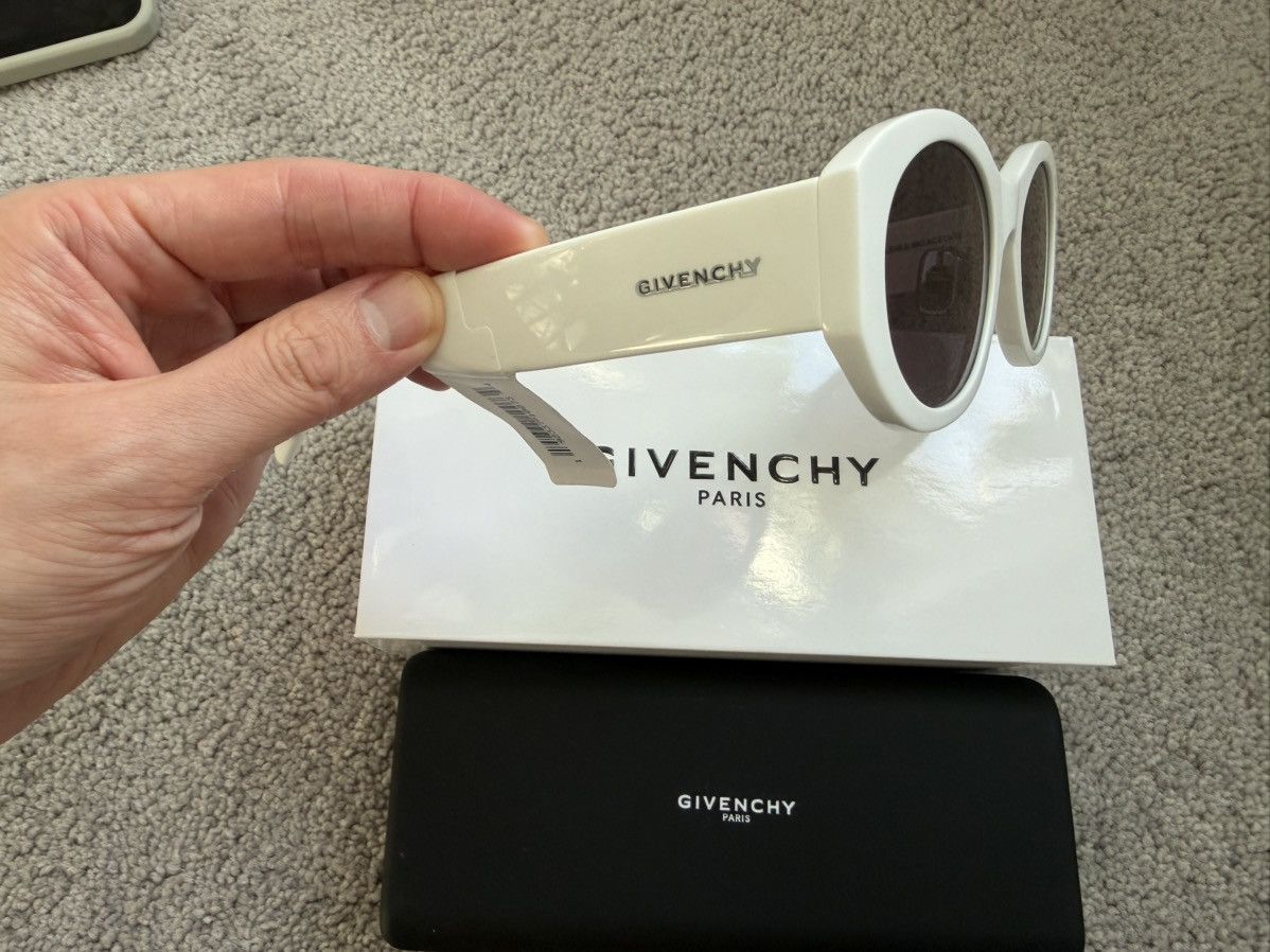 Givenchy givenchy gv40020f white acetate round sunglasses Size ONE SIZE - 4 Thumbnail