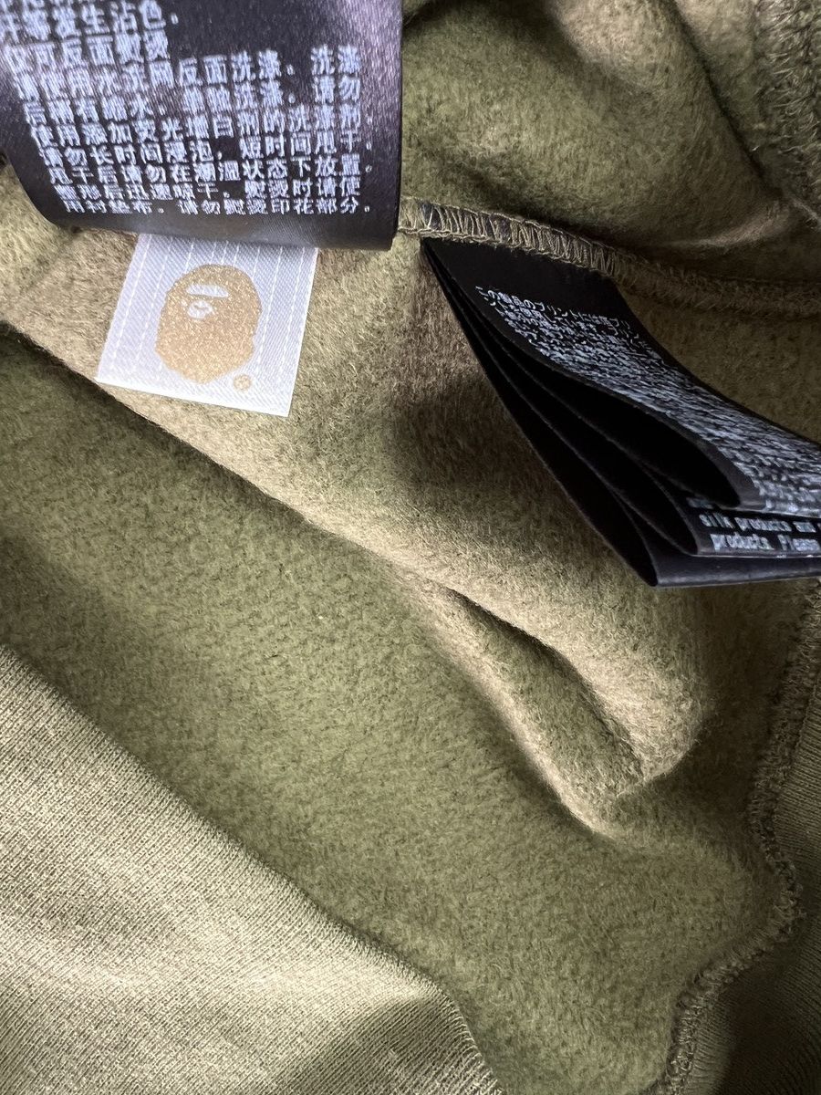 Bape × Mastermind Japan BAPE x MASTERMIND SHARK CREWNECK Size US M / EU 48-50 / 2 - 5 Thumbnail