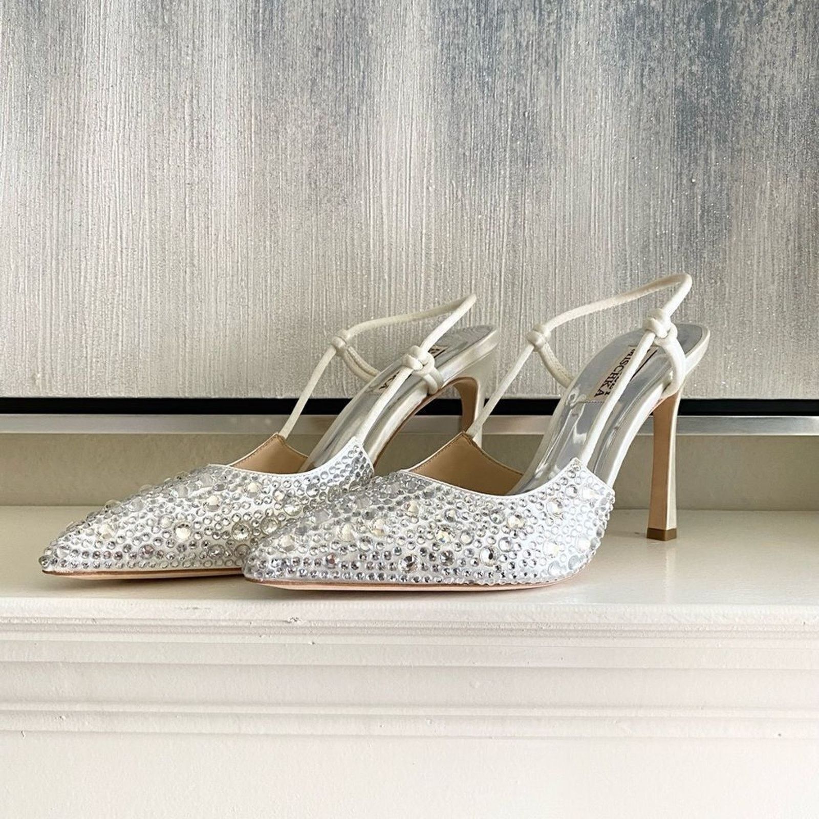 Badgley Mischka Badgley Mischka White Satin Crystal Heel Pumps - Size 8.5 Size US 8.5 / IT 38.5 - 2 Thumbnail