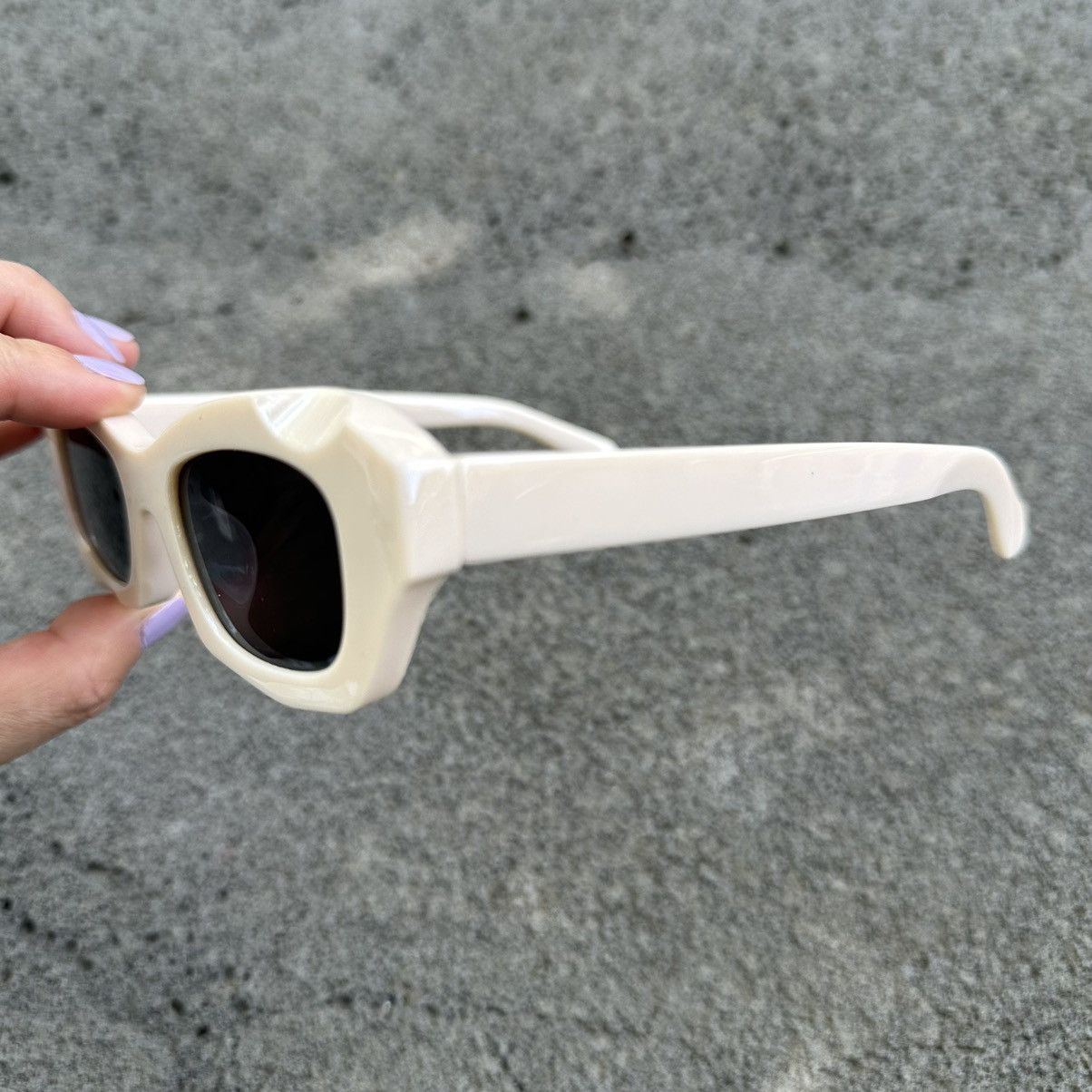 Other Y2K Unisex Sunglasses Retro Fashion Shades QZ623-3838-01 Size ONE SIZE - 2 Thumbnail