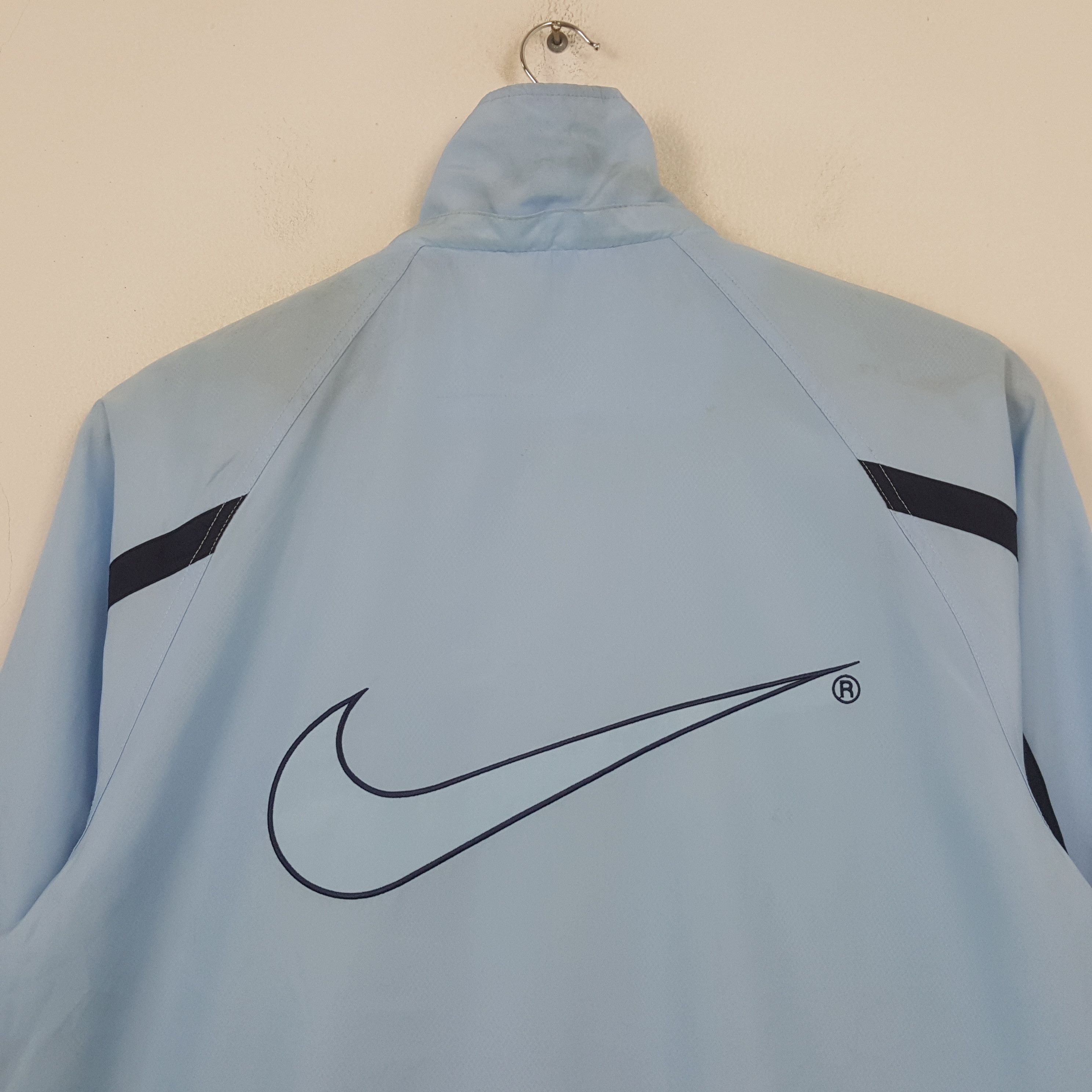Nike Vintage Nike Swoosh Sportswear Windbreaker Jacket RR3 Size US XL / EU 56 / 4 - 2 Thumbnail