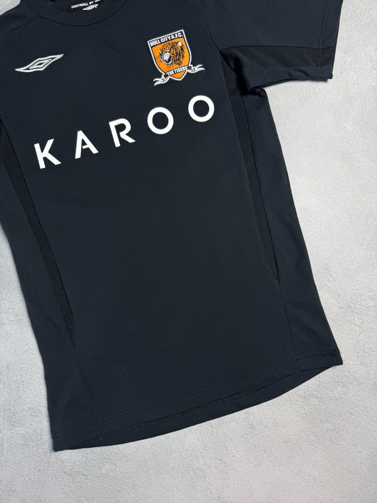 Umbro Hull City 2007 2008 Training Shirt Soccer Jersey Umbro Size US S / EU 44-46 / 1 - 4 Thumbnail