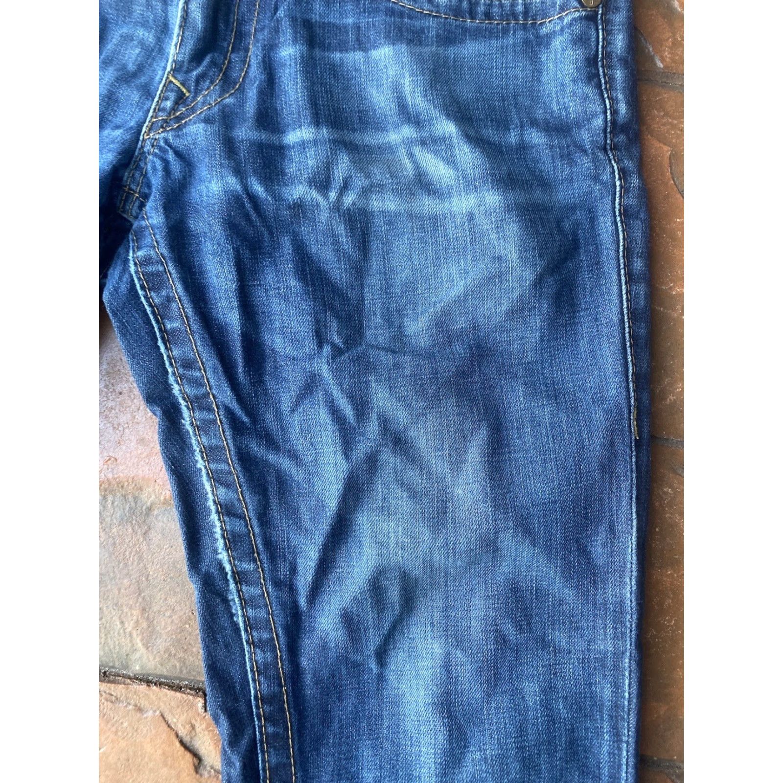 True Religion VINTAGE True Religion Ricky Flap Pocket Dark Wash Jeans Mens 31x27 Made In USA Denim Blue Regular 31 34 USA World Tour Ricky Men Jeans Size US 31 - 6 Thumbnail