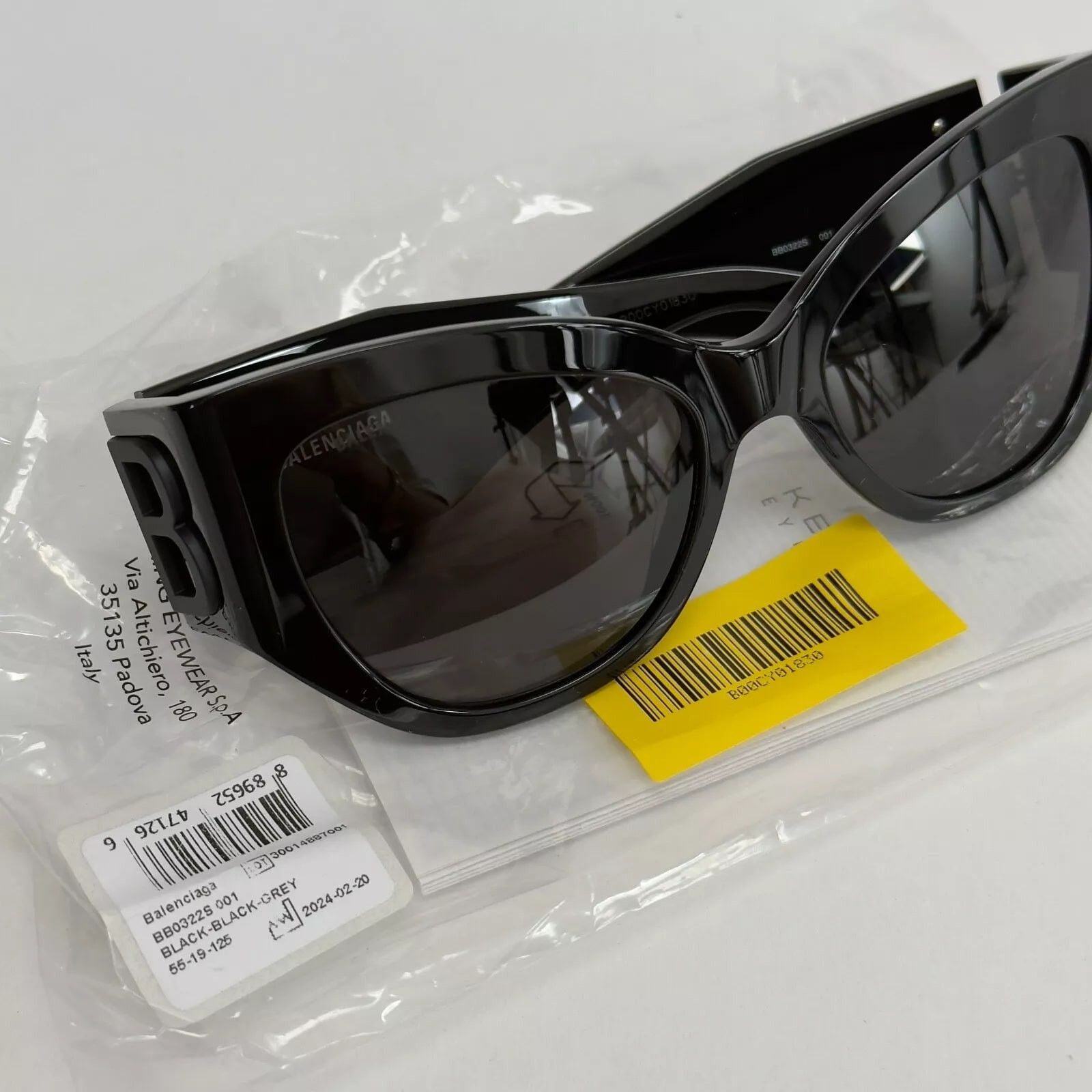 Balenciaga BALENCIAGA BOSSY Cat 0322 Black Fashion Sunglass BB0322S 001 Size ONE SIZE - 2 Thumbnail