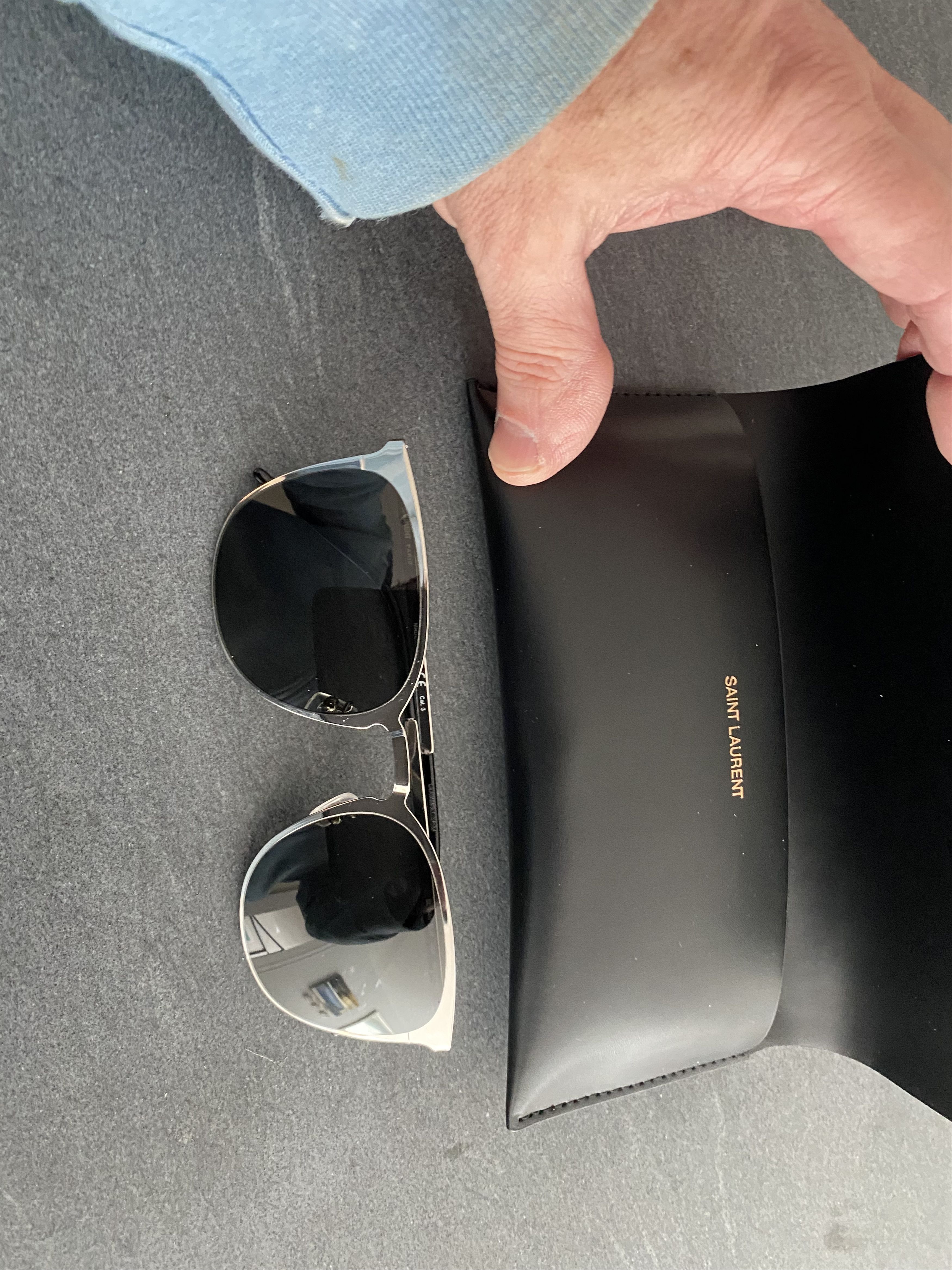 Yves Saint Laurent Sunglasses Size ONE SIZE - 2 Thumbnail