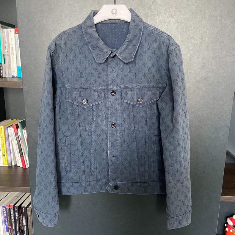 Louis Vuitton Louis Vuitton Blue long-sleeved denim jacket 2502-Nextarro Size US M / EU 48-50 / 2 - 1 Thumbnail