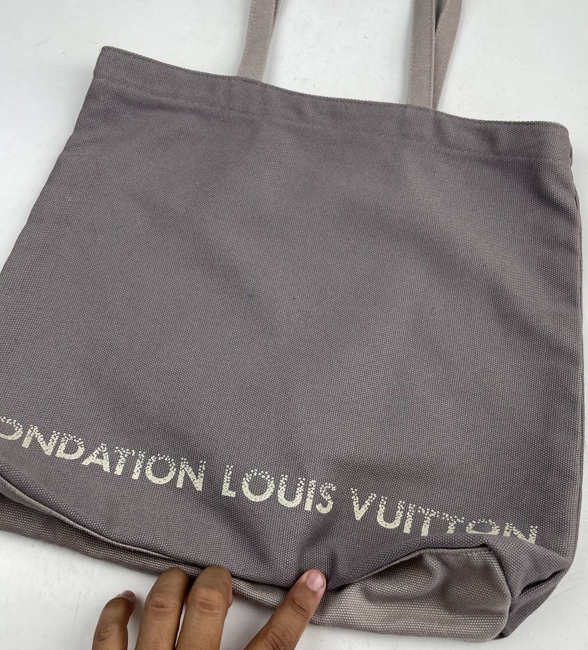 Louis Vuitton fondation louis vuitton tote bag tc39 Size ONE SIZE - 6 Thumbnail