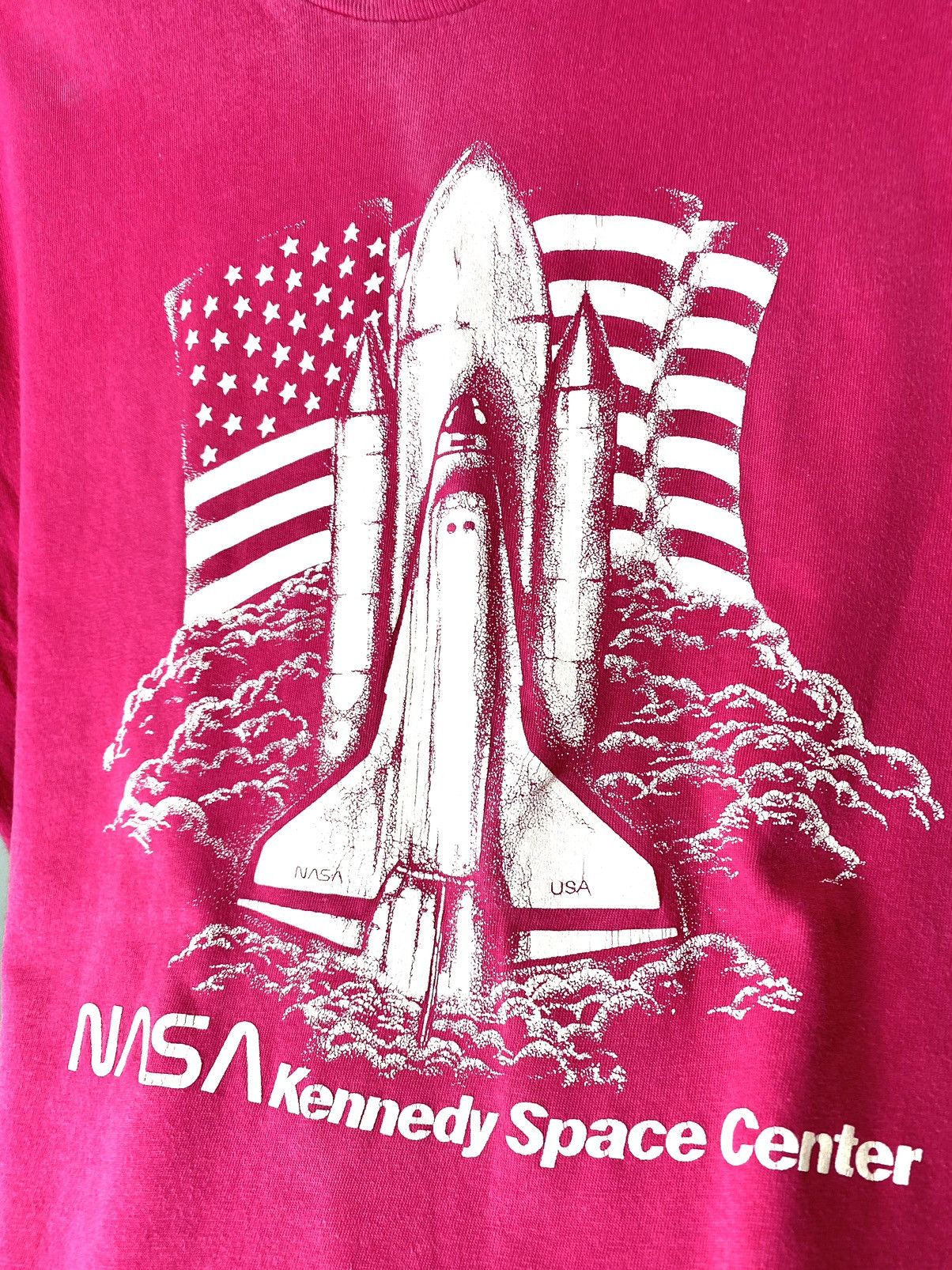 NASA 80-90’s Vintage Nasa Kennedy Space Center T Shirt Hanes Size US L / EU 52-54 / 3 - 3 Thumbnail