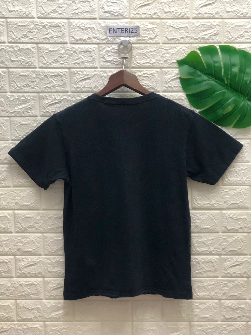 Vintage T-Shirt Short Sleeve Uniqlo Star Wars Size M Black Size US M / EU 48-50 / 2 - 5 Thumbnail
