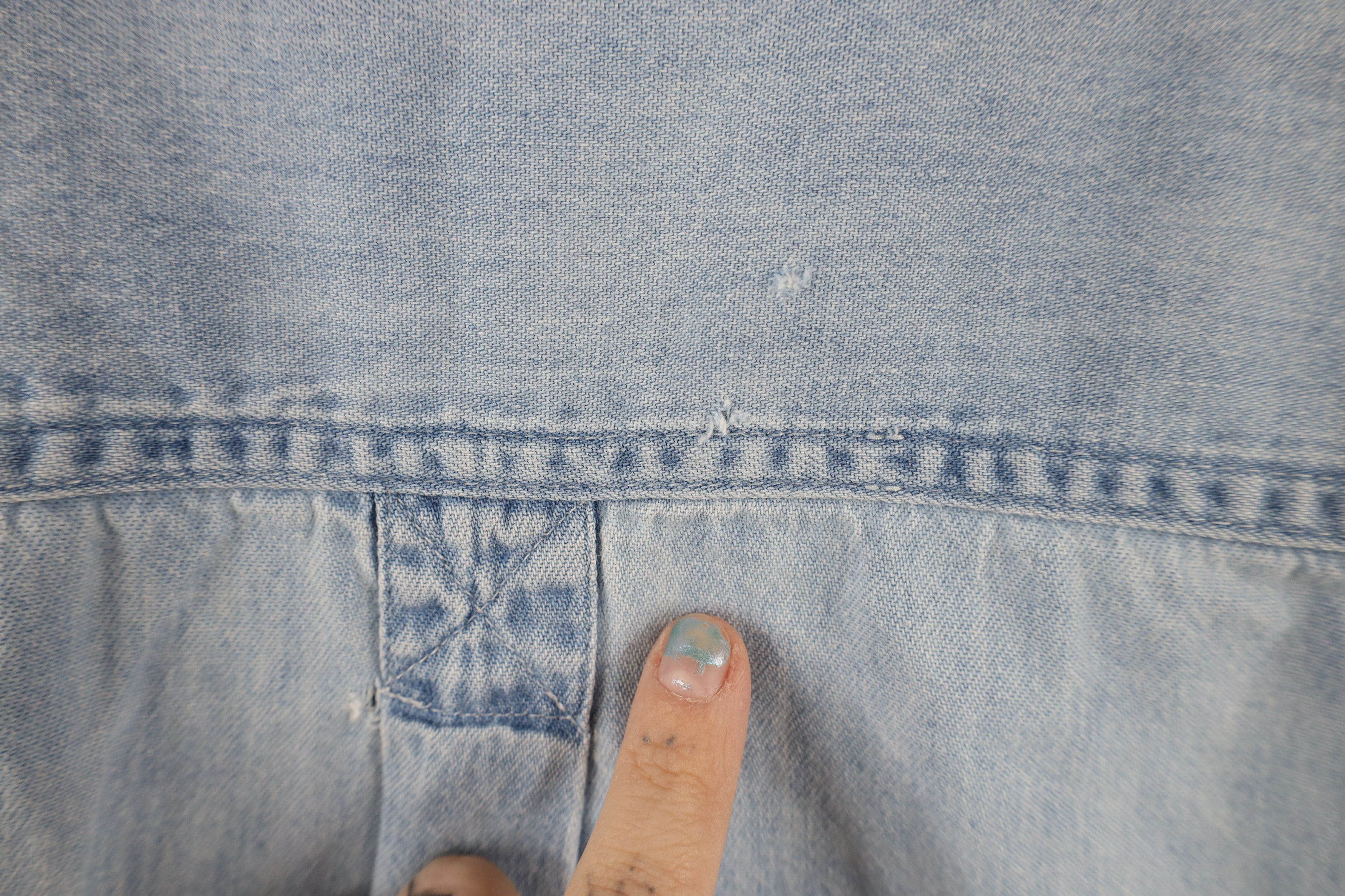 Vintage Vintage 90s Streetwear Collared Denim Jean Button Down Shirt Size US S / EU 44-46 / 1 - 6 Thumbnail