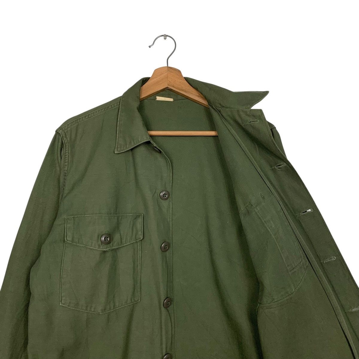 Vintage 1960s US ARMY OG-107 Cotton Sateen Utility Shirt #2760-C124 Size US L / EU 52-54 / 3 - 9 Thumbnail